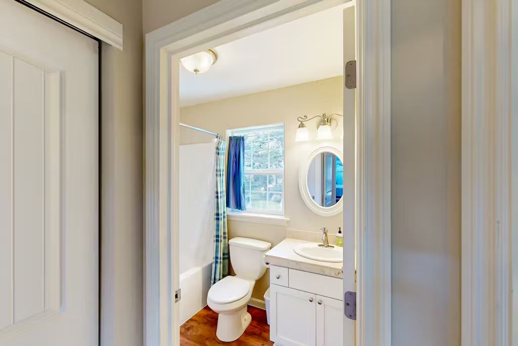 Riverfront Home, 3 Blocks to Beach | Canal Cottage