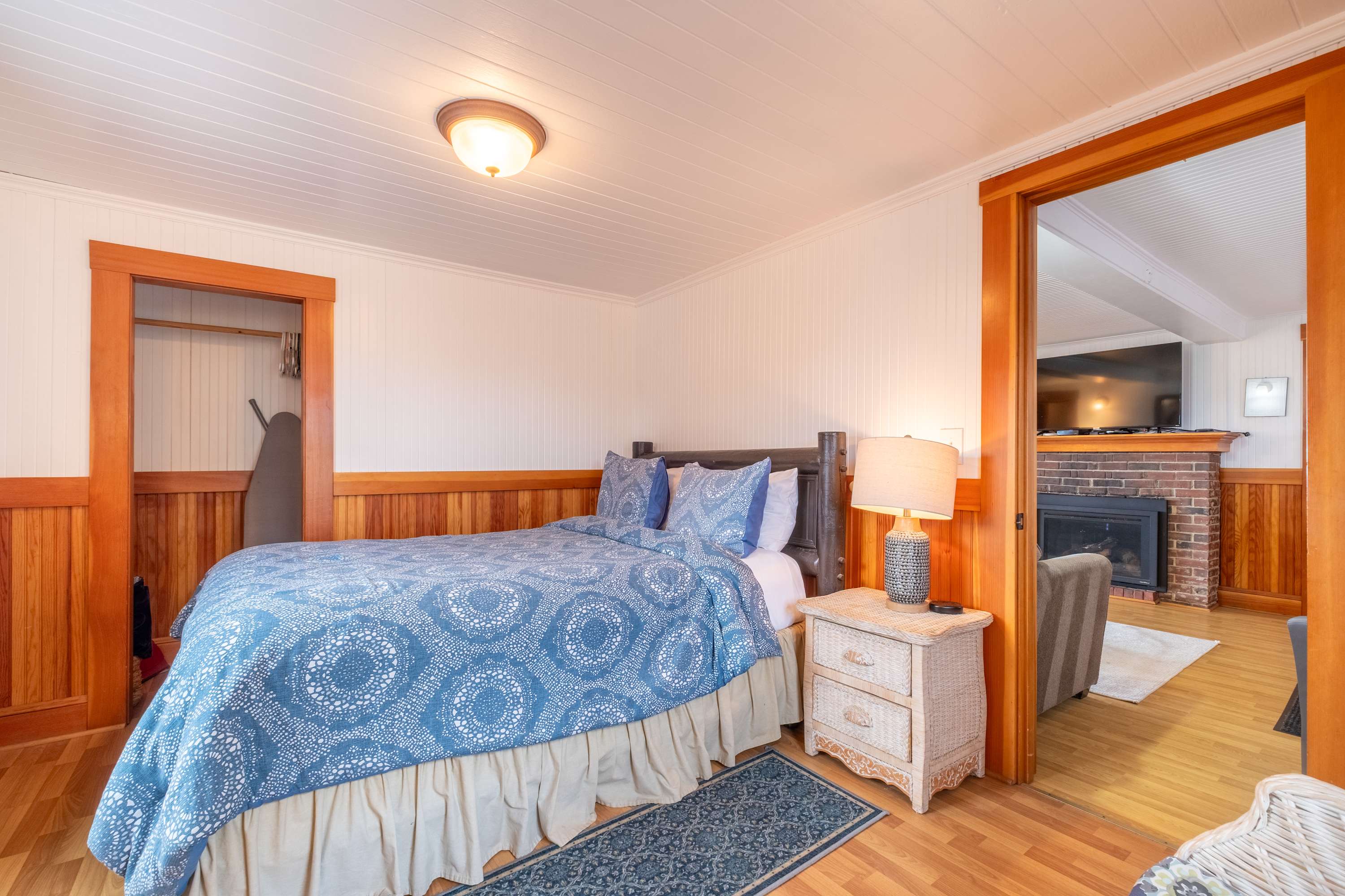 Ocean + Beach + Hot Tub | Nelscott Anchor House