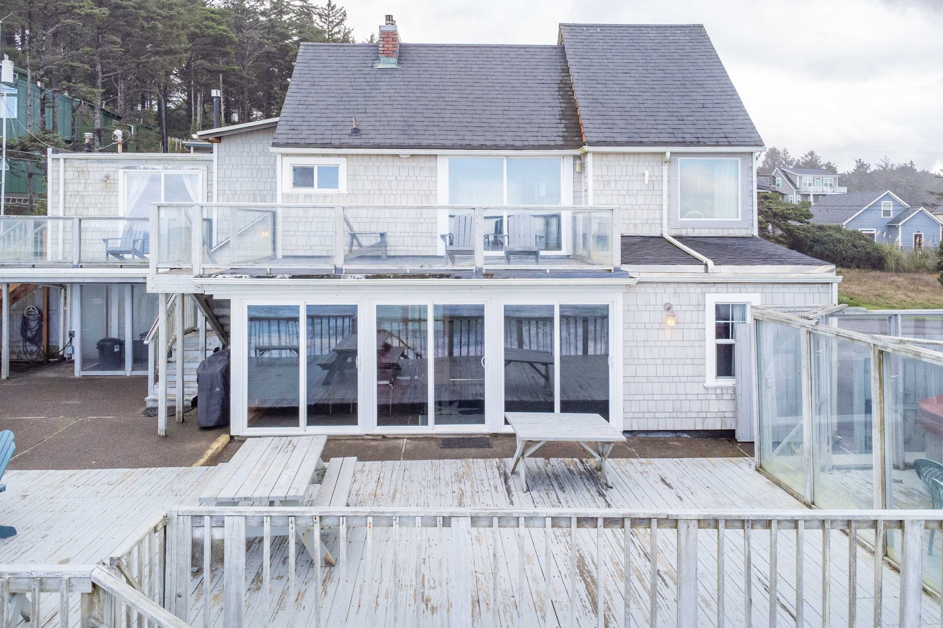 Ocean + Beach + Hot Tub | Nelscott Anchor House