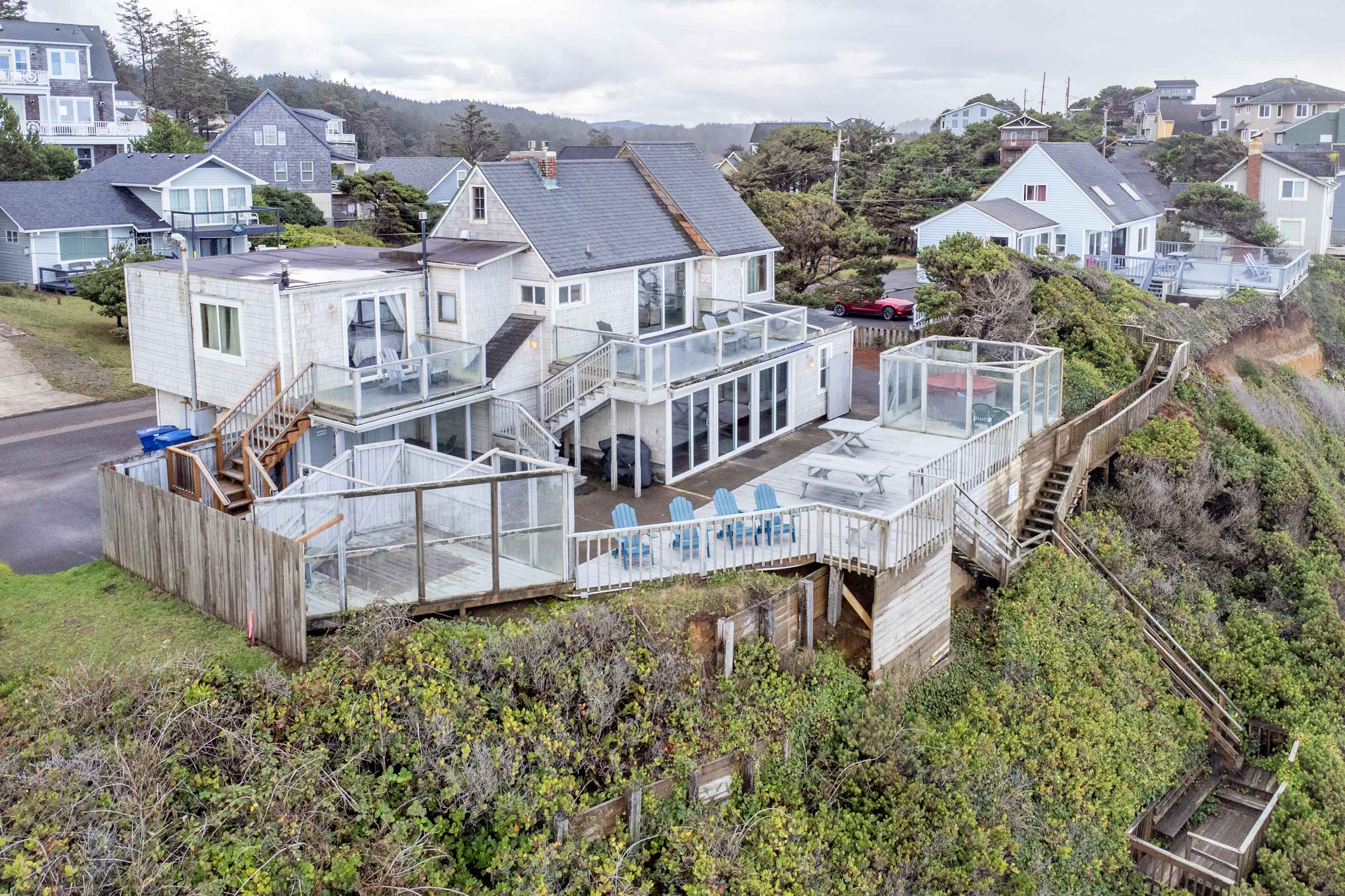 Ocean + Beach + Hot Tub | Nelscott Anchor House