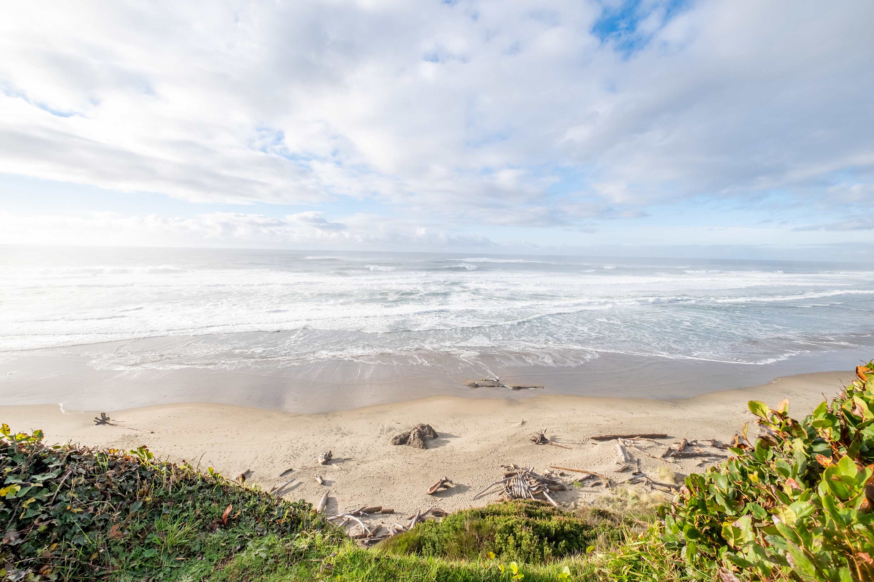 Ocean + Beach + Hot Tub | Nelscott Anchor House