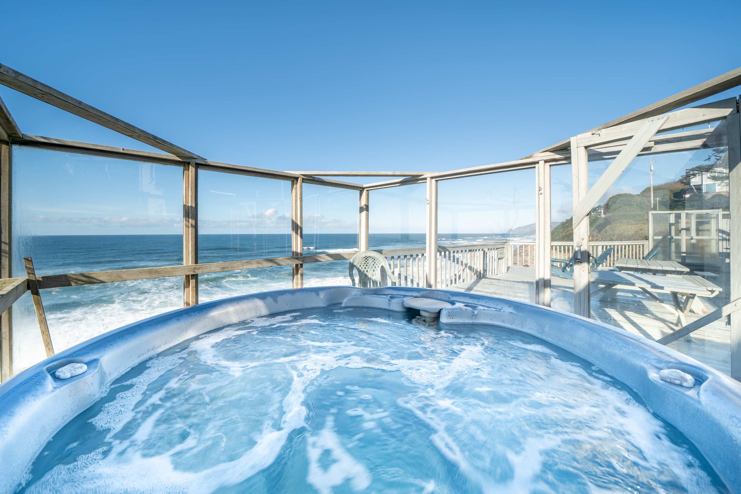 Ocean + Beach + Hot Tub | Nelscott Anchor House