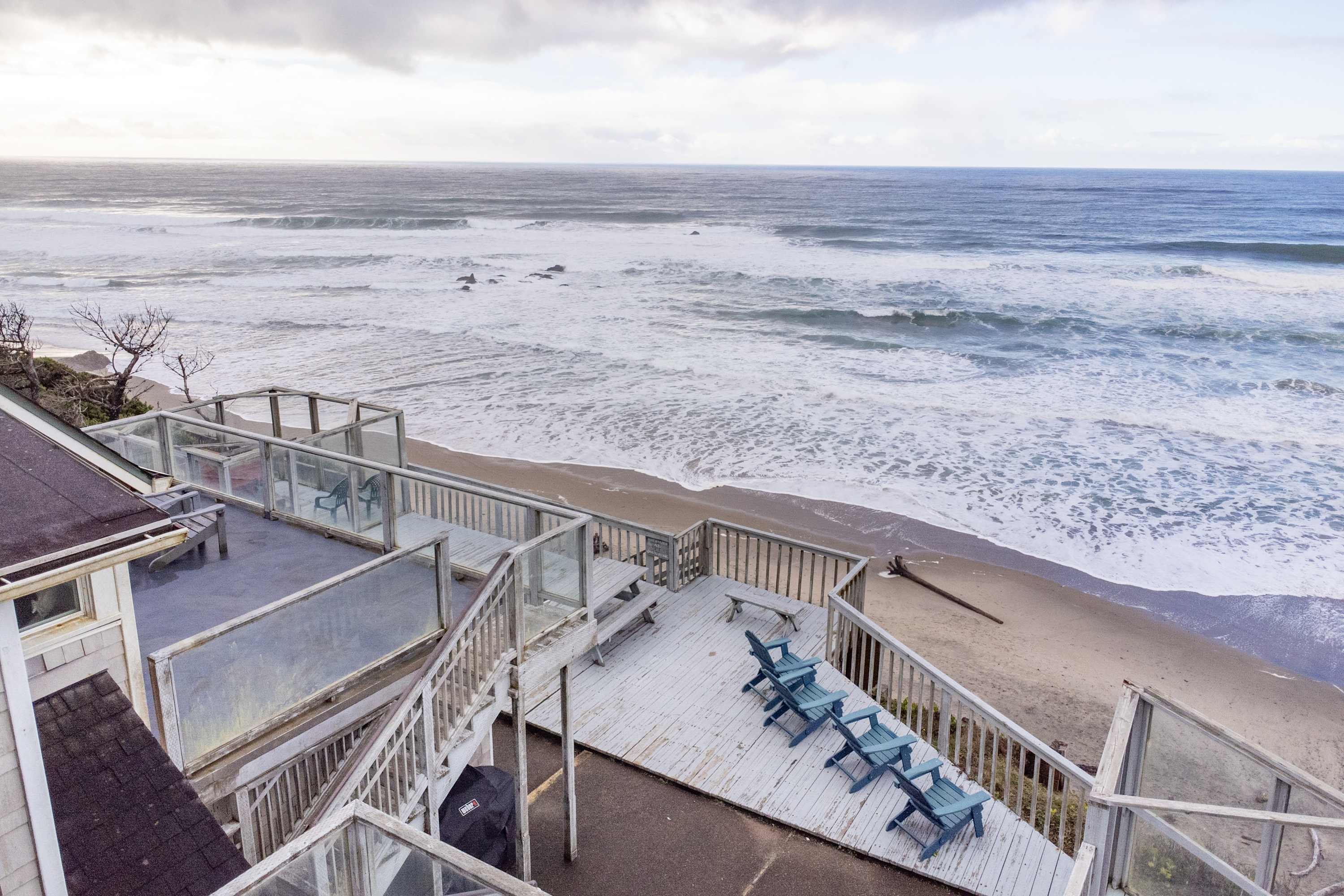 Ocean + Beach + Hot Tub | Nelscott Anchor House