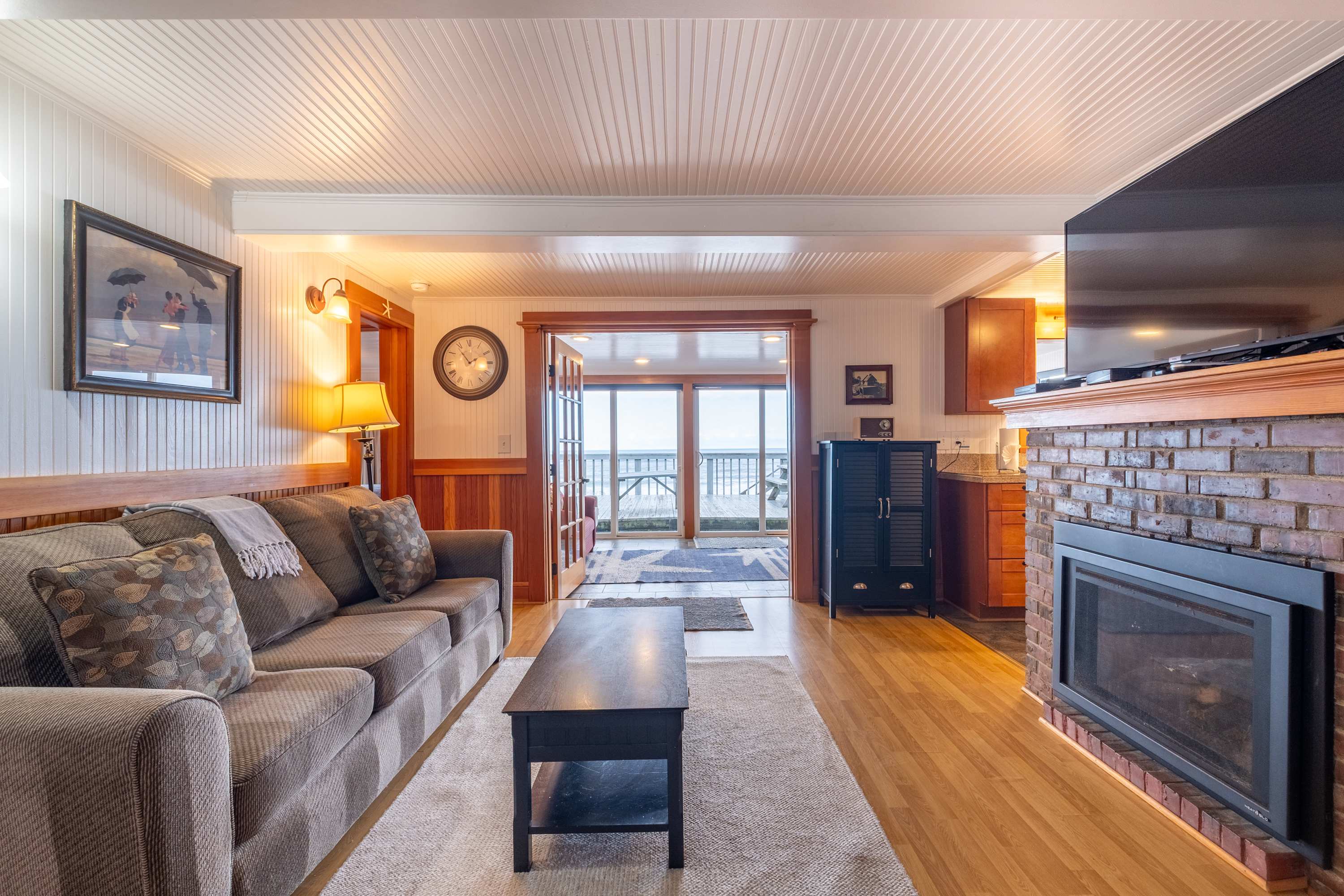 Ocean + Beach + Hot Tub | Nelscott Anchor House