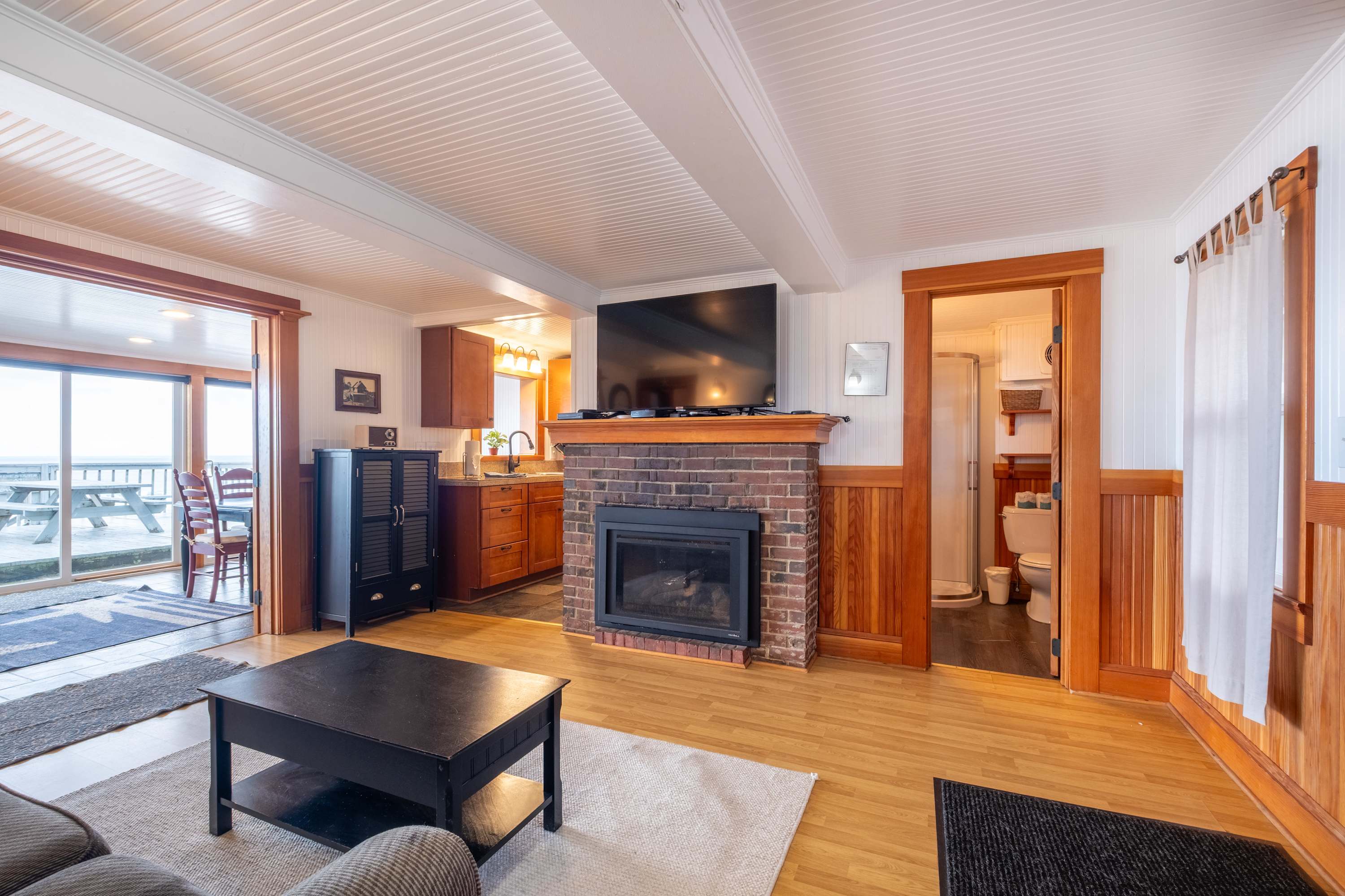 Ocean + Beach + Hot Tub | Nelscott Anchor House