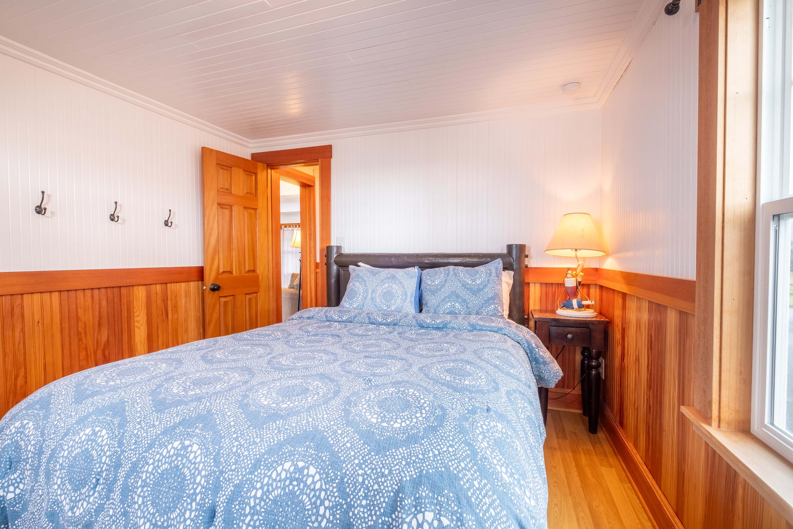 Ocean + Beach + Hot Tub | Nelscott Anchor House