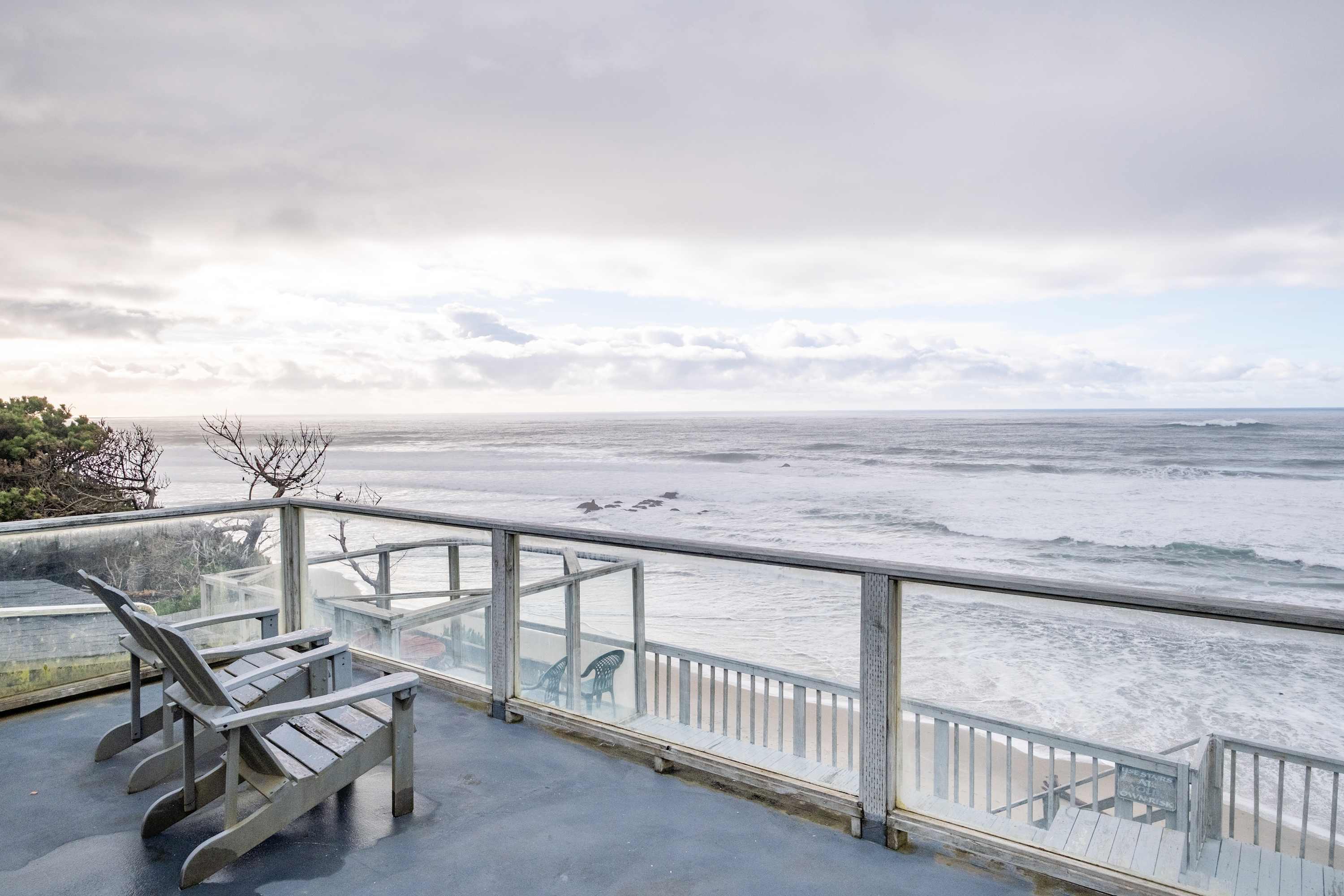 Ocean + Beach + Hot Tub | Nelscott Anchor House