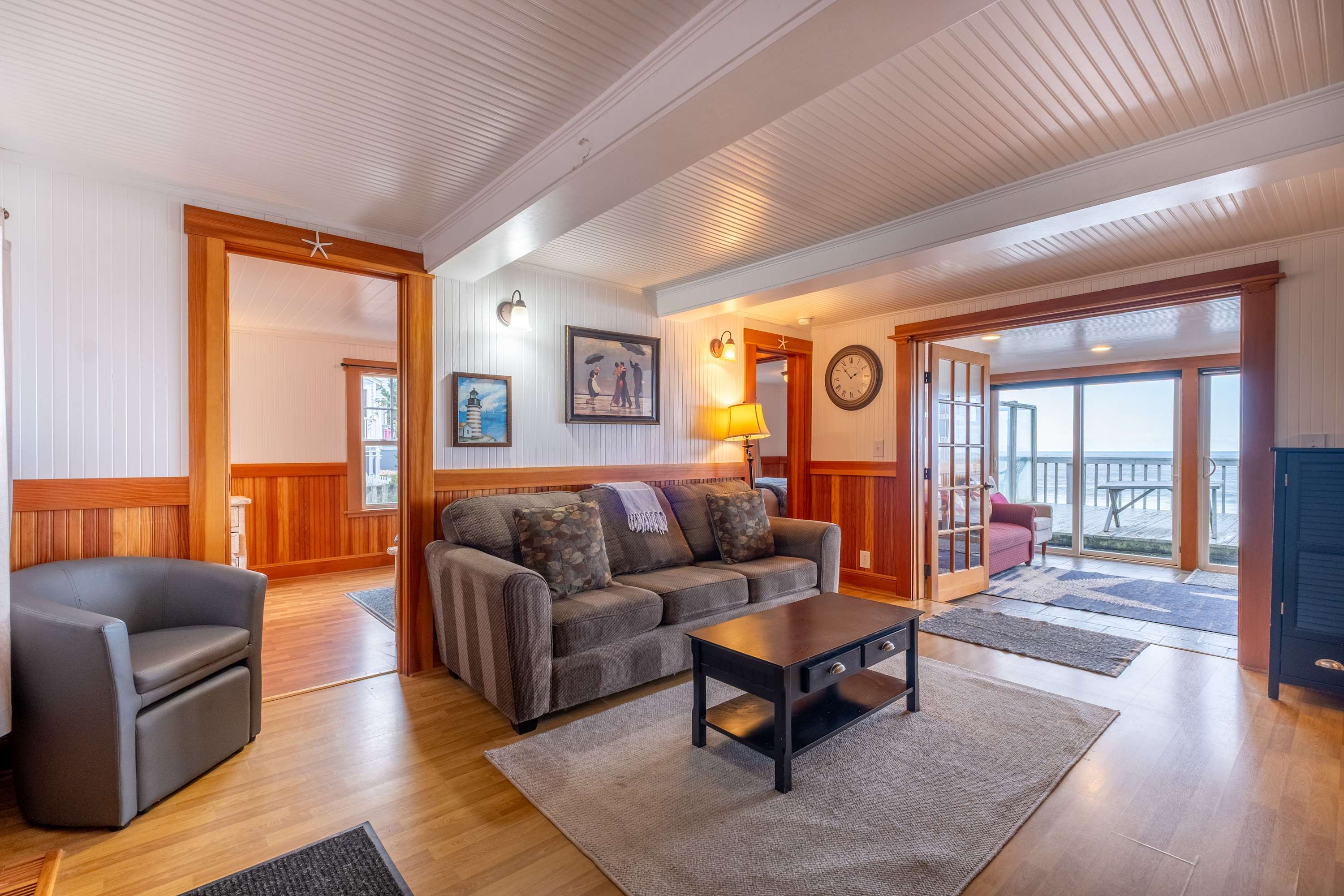 Ocean + Beach + Hot Tub | Nelscott Anchor House