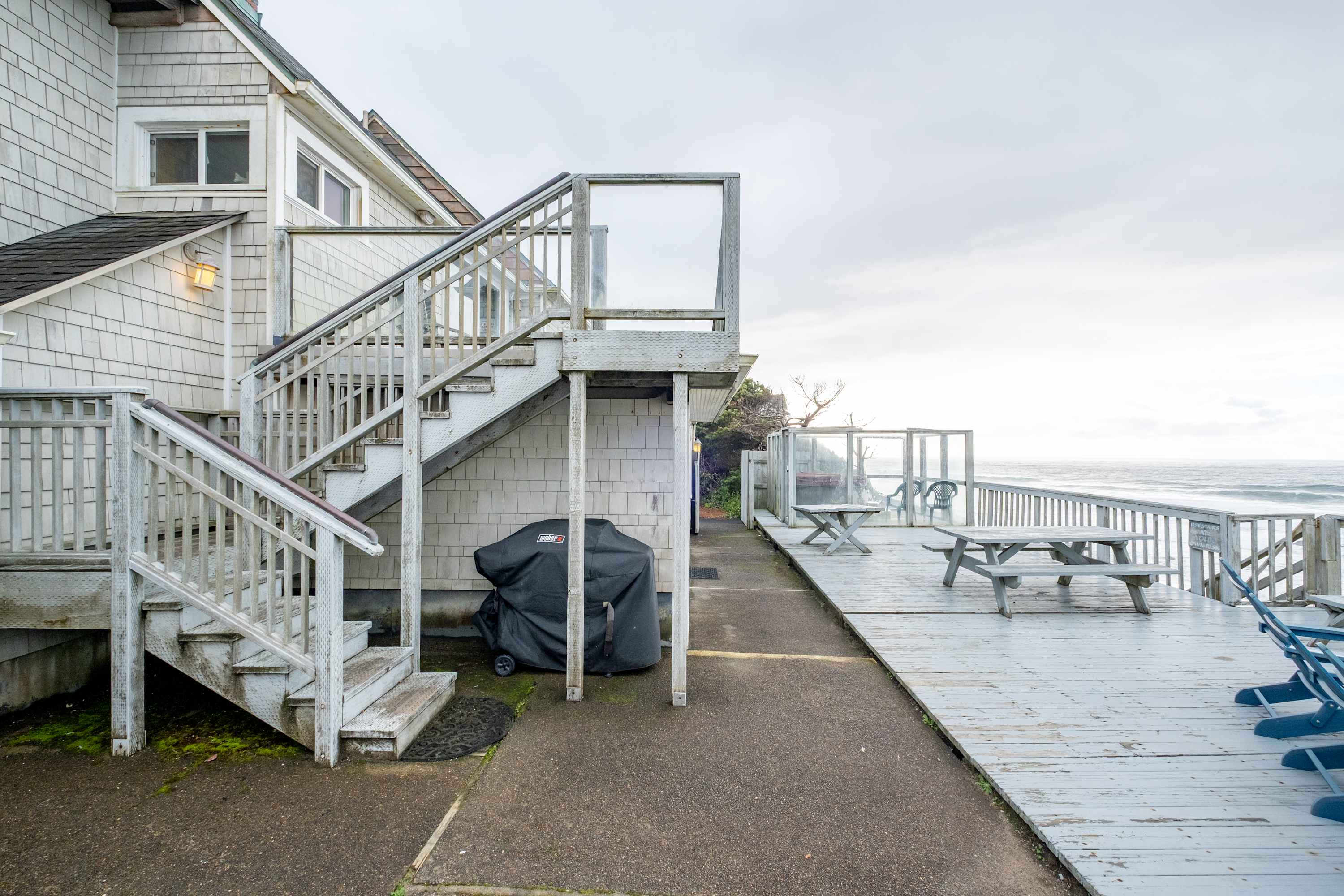 Ocean + Beach + Hot Tub | Nelscott Anchor House