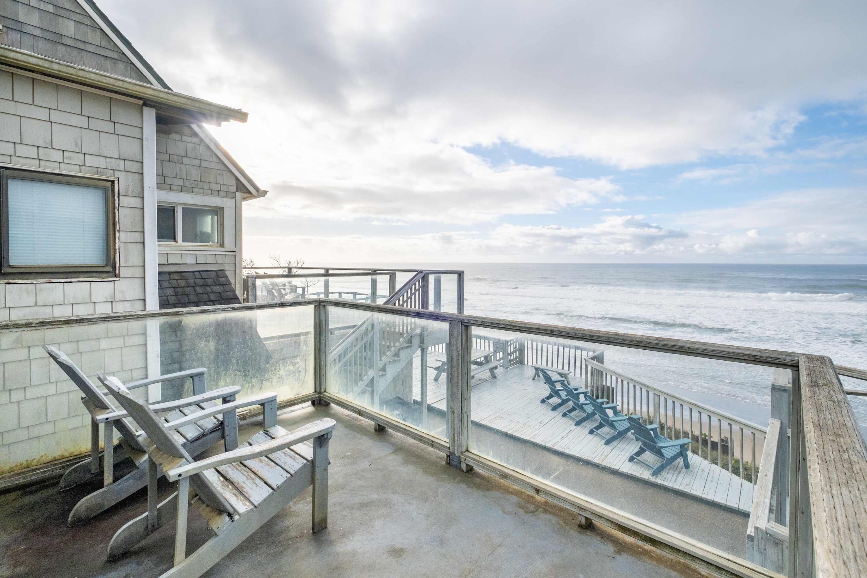Ocean + Beach + Hot Tub | Nelscott Anchor House