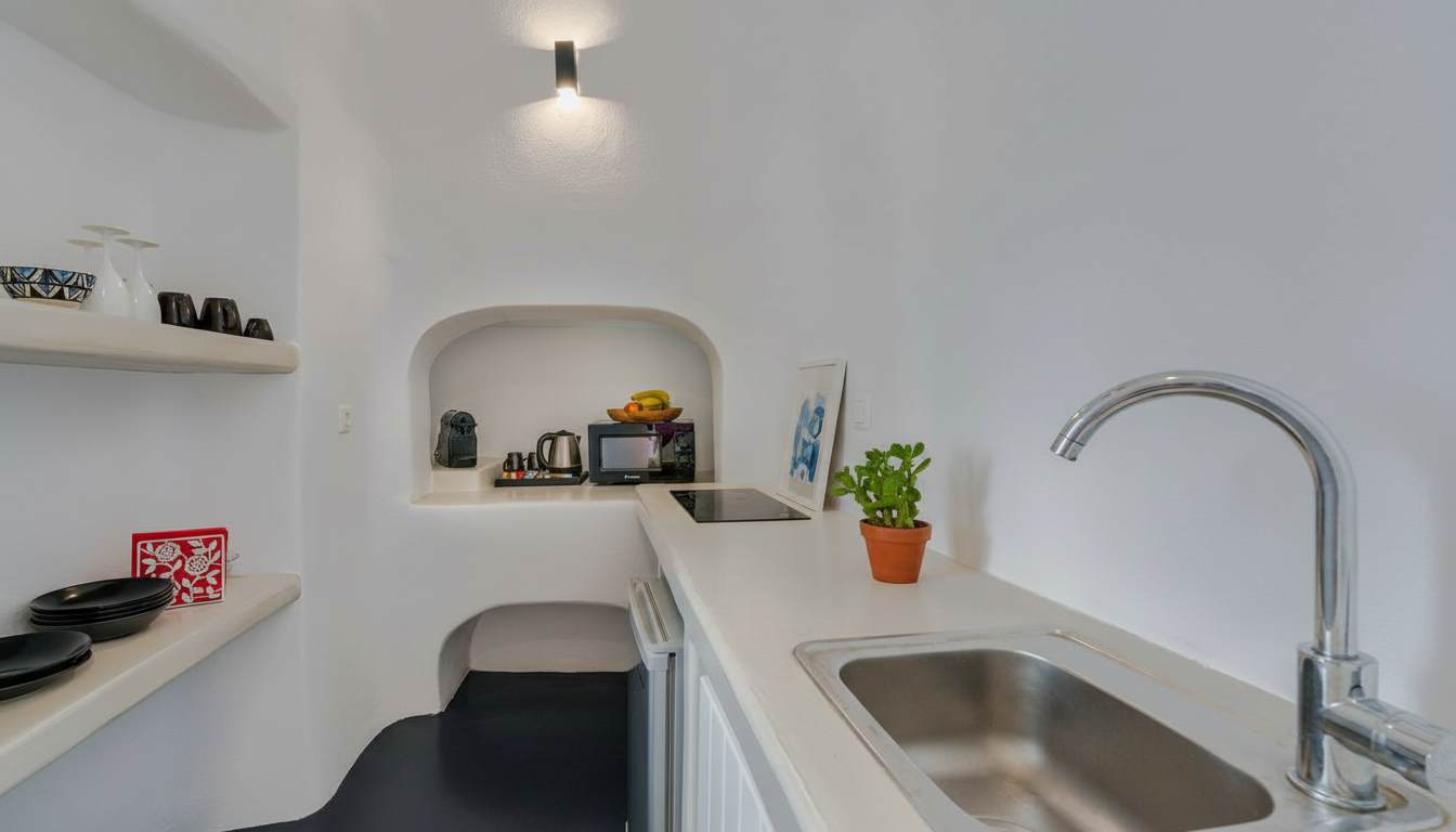 Artemis Sunset Santorini Stay Rooftop Jacuzzi View in Santorini — photo 5