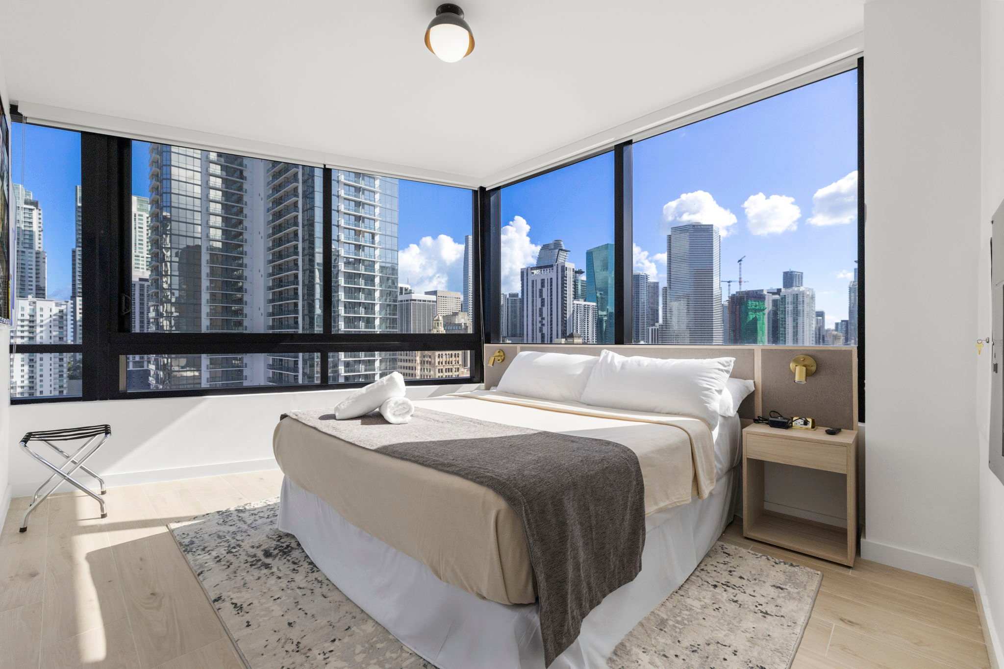 Downtown 1-Bed · FIFA Fan Fest 15-Min Walk