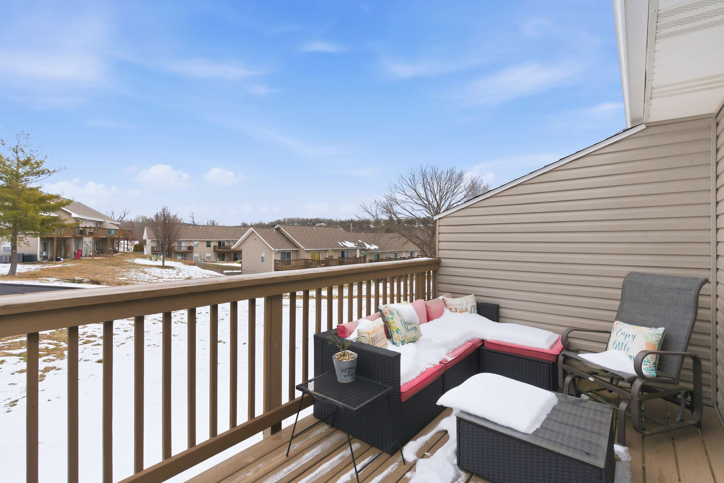 Lounge the day away in the fresh air on the spacious deck​