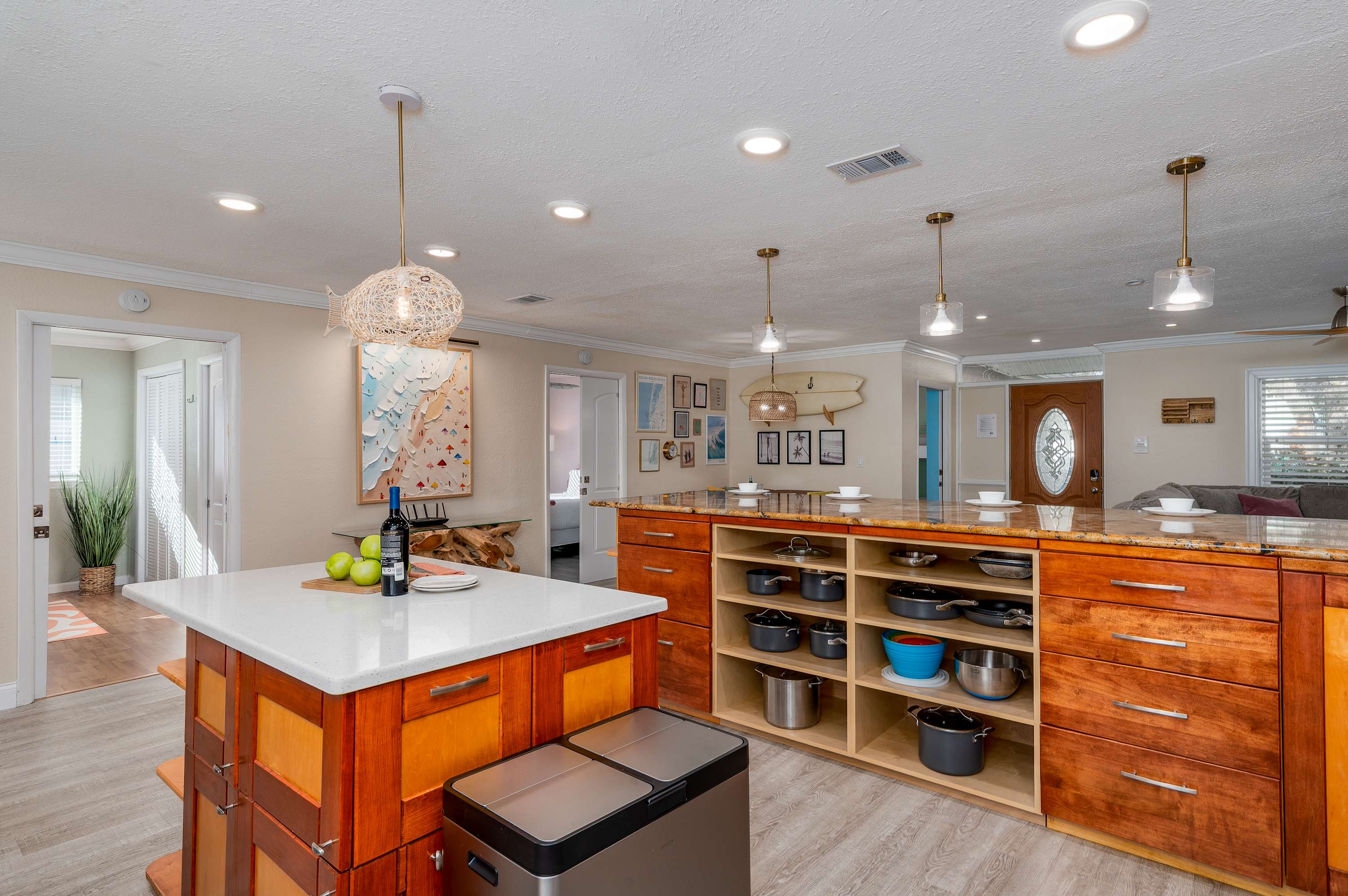 Family retreat w/pool, putting green & cornhole