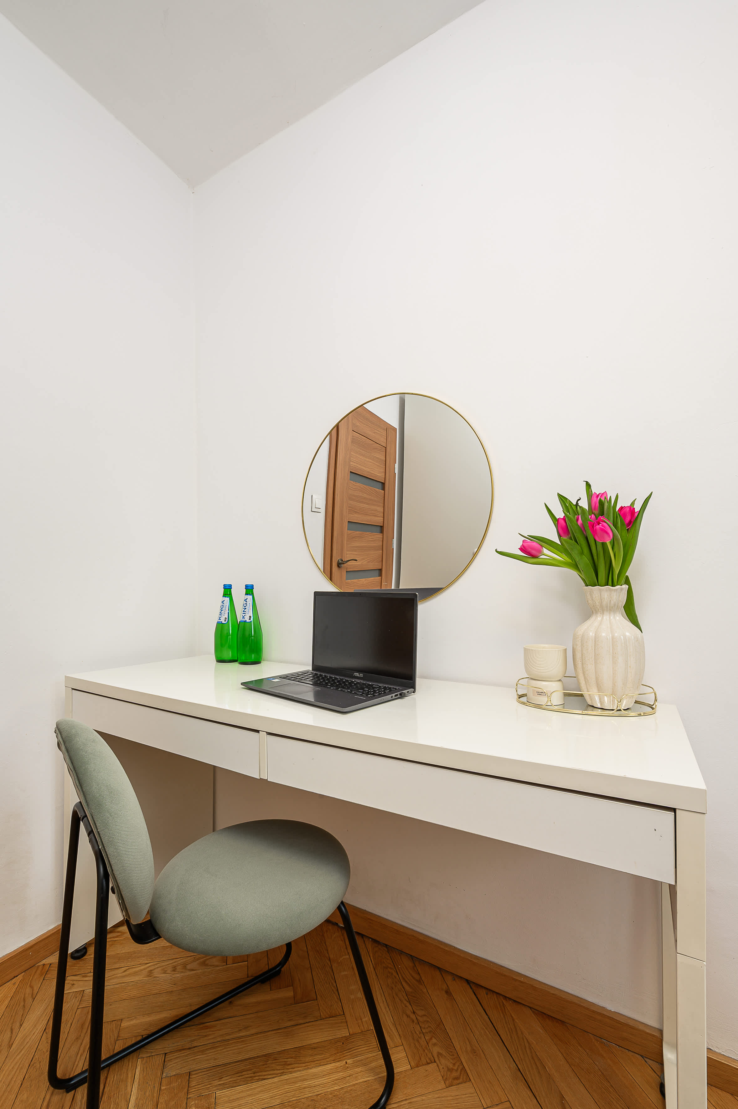 Lumina stylish 2-room apartment in Warsaw