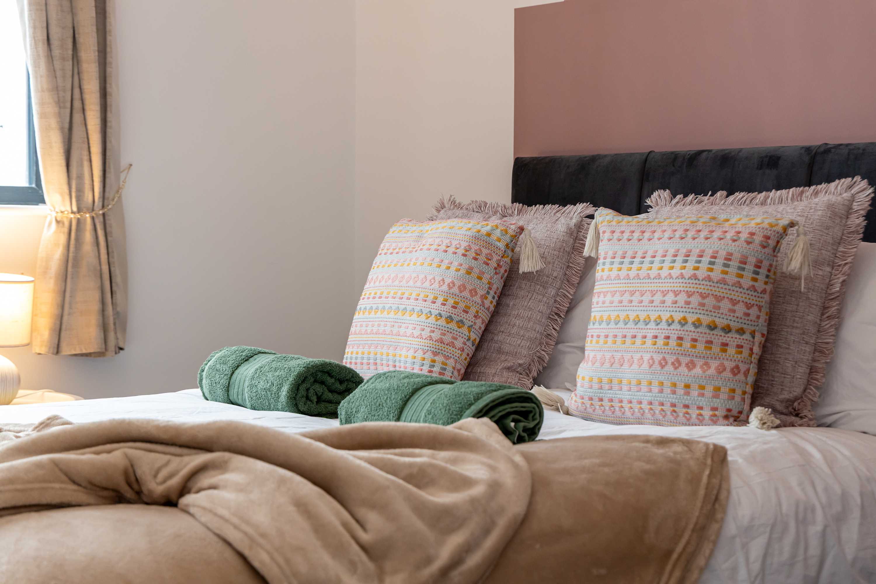 Spacious 2 bed apt near Media City and Old Trafford in Quay House M5 3NR - Property image 9 - VivreStays