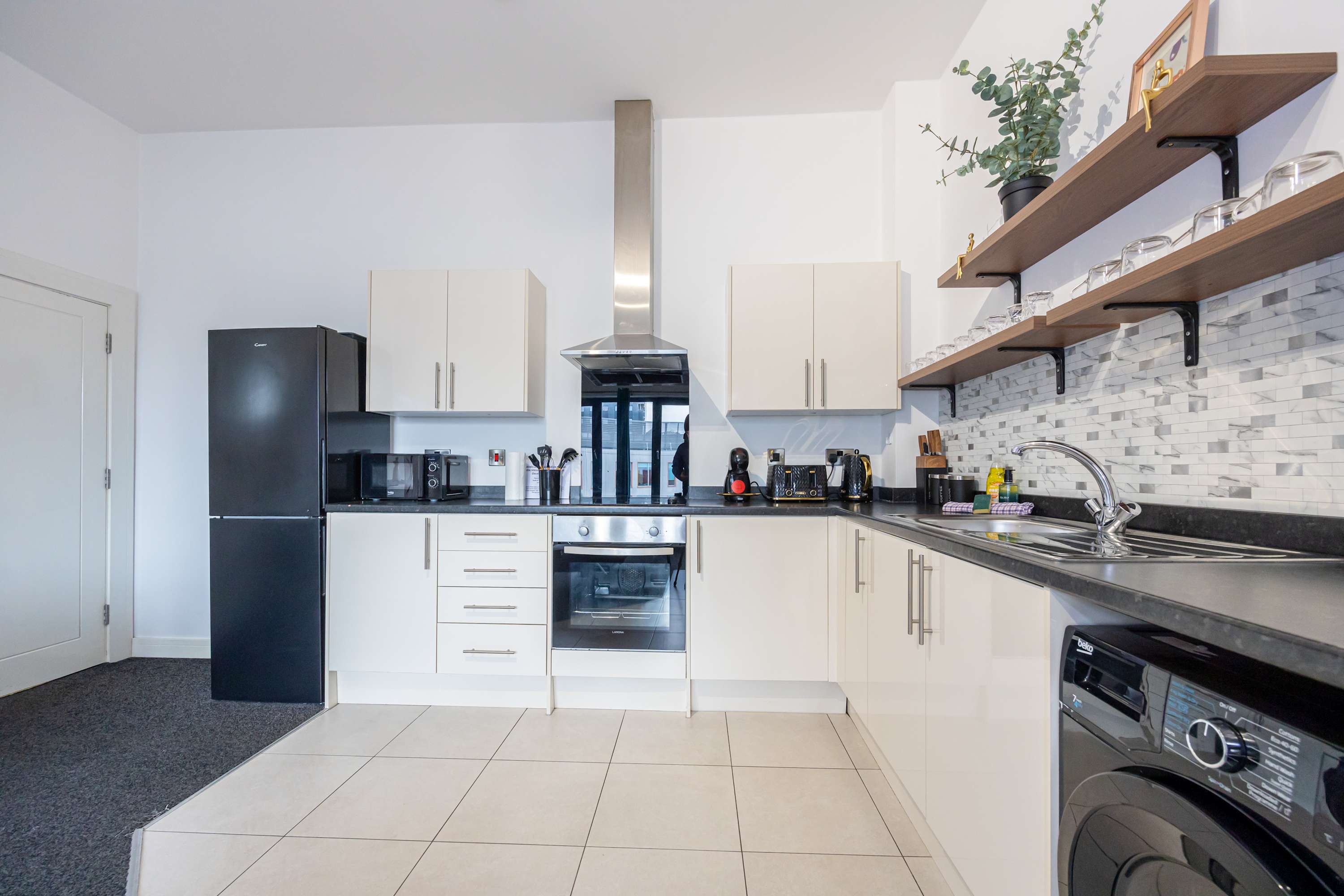 Spacious 2 bed apt near Media City and Old Trafford in Quay House M5 3NR - Property image 26 - VivreStays