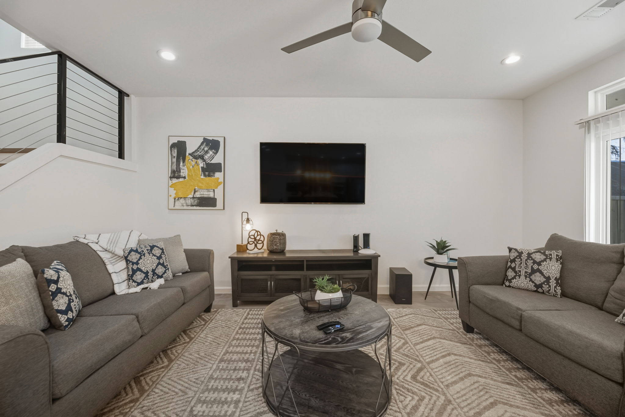 Urban Family Oasis with Heated Pool, Spa & Yard Near Downtown Dallas