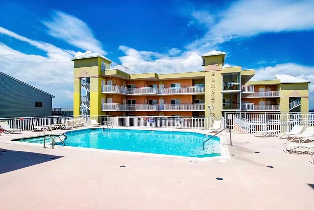 Sunset Bay I 202
