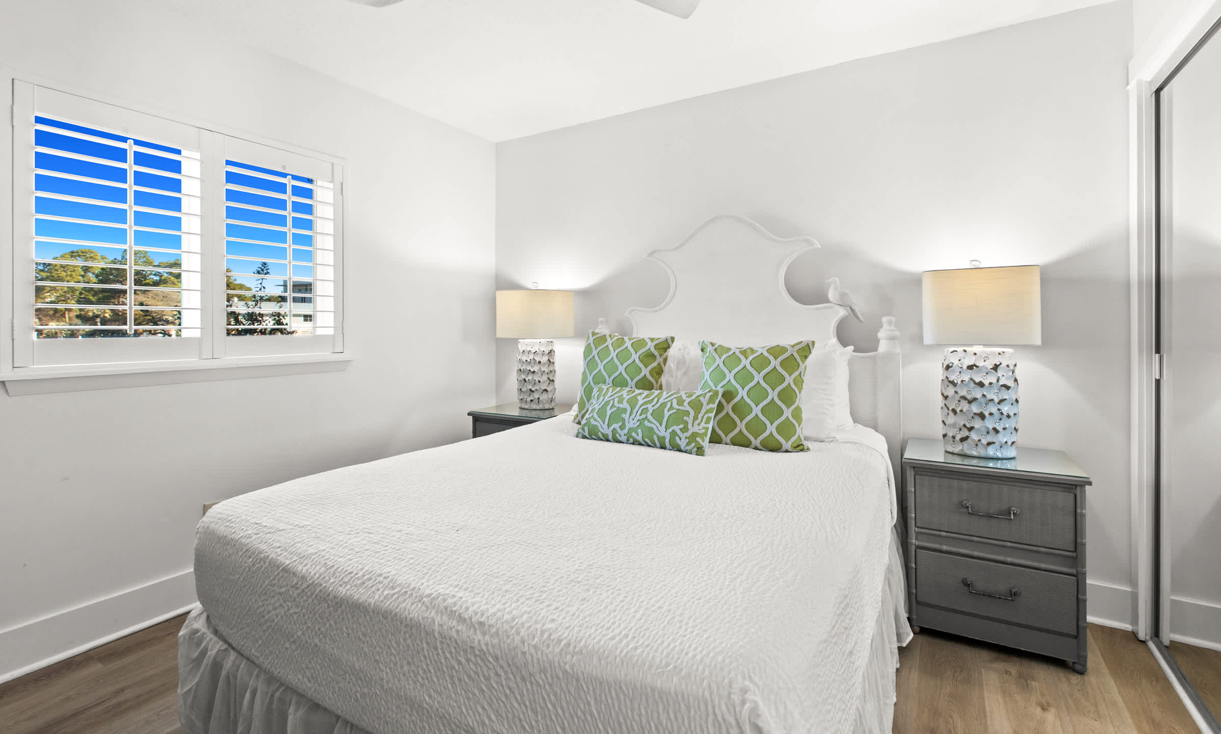 One Seagrove Place 0207 | Photo 17