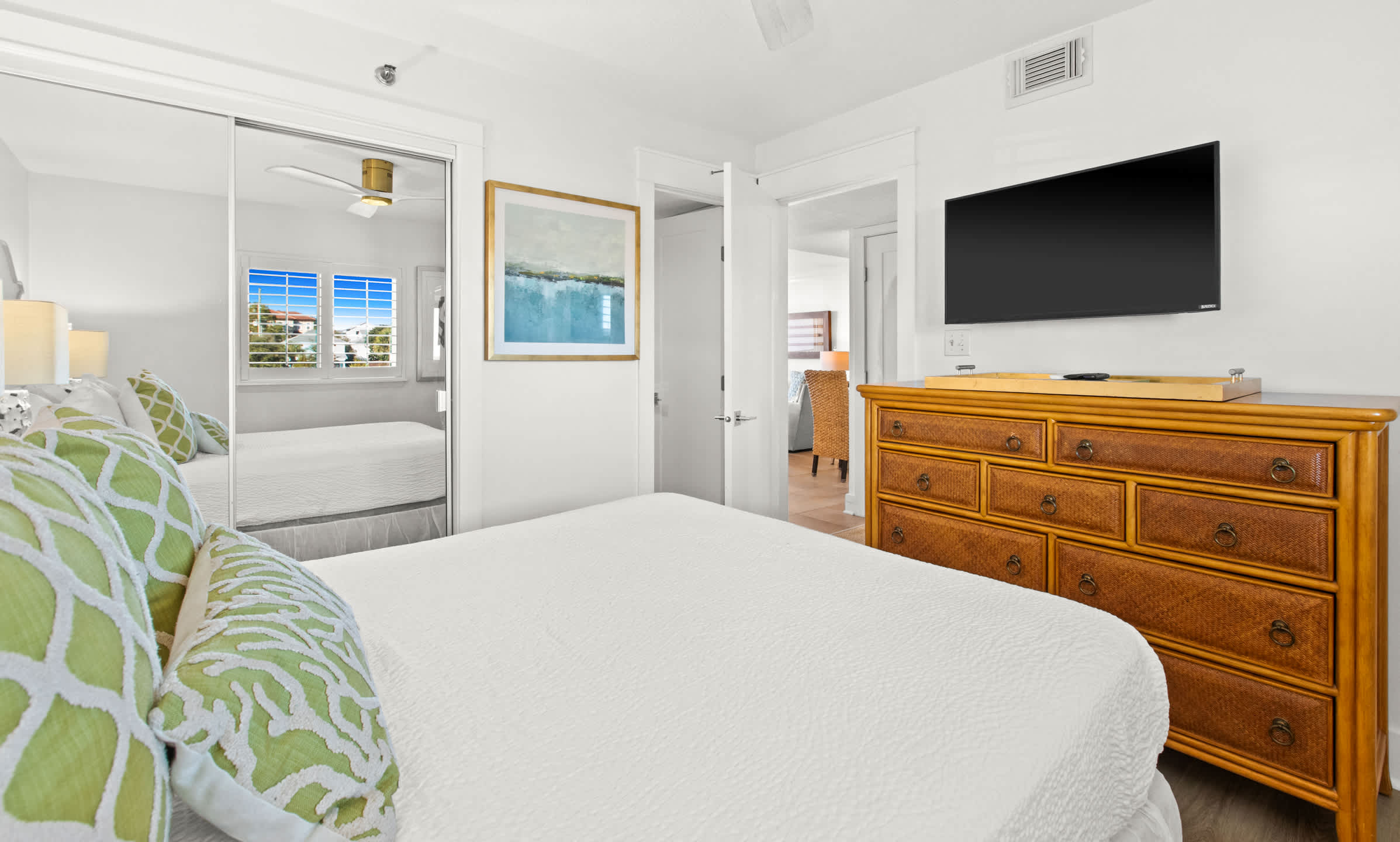 One Seagrove Place 0207 | Photo 18