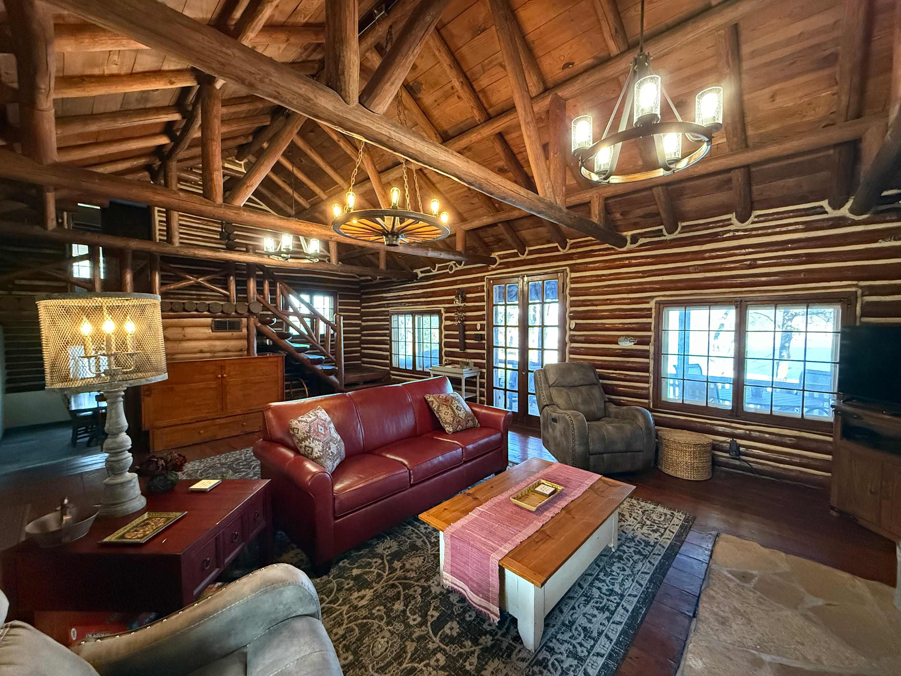 Log Cabin Retreat Two Cabins, One Stay 8