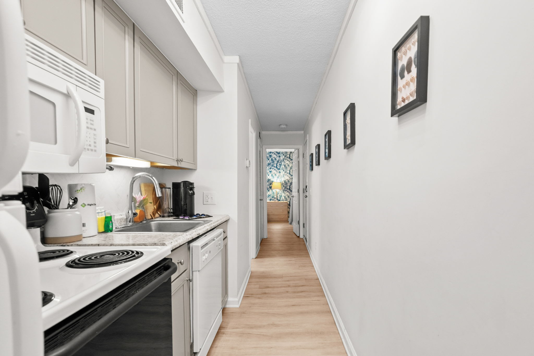 Sands Beach Club 409 Ocean View | Photo 13