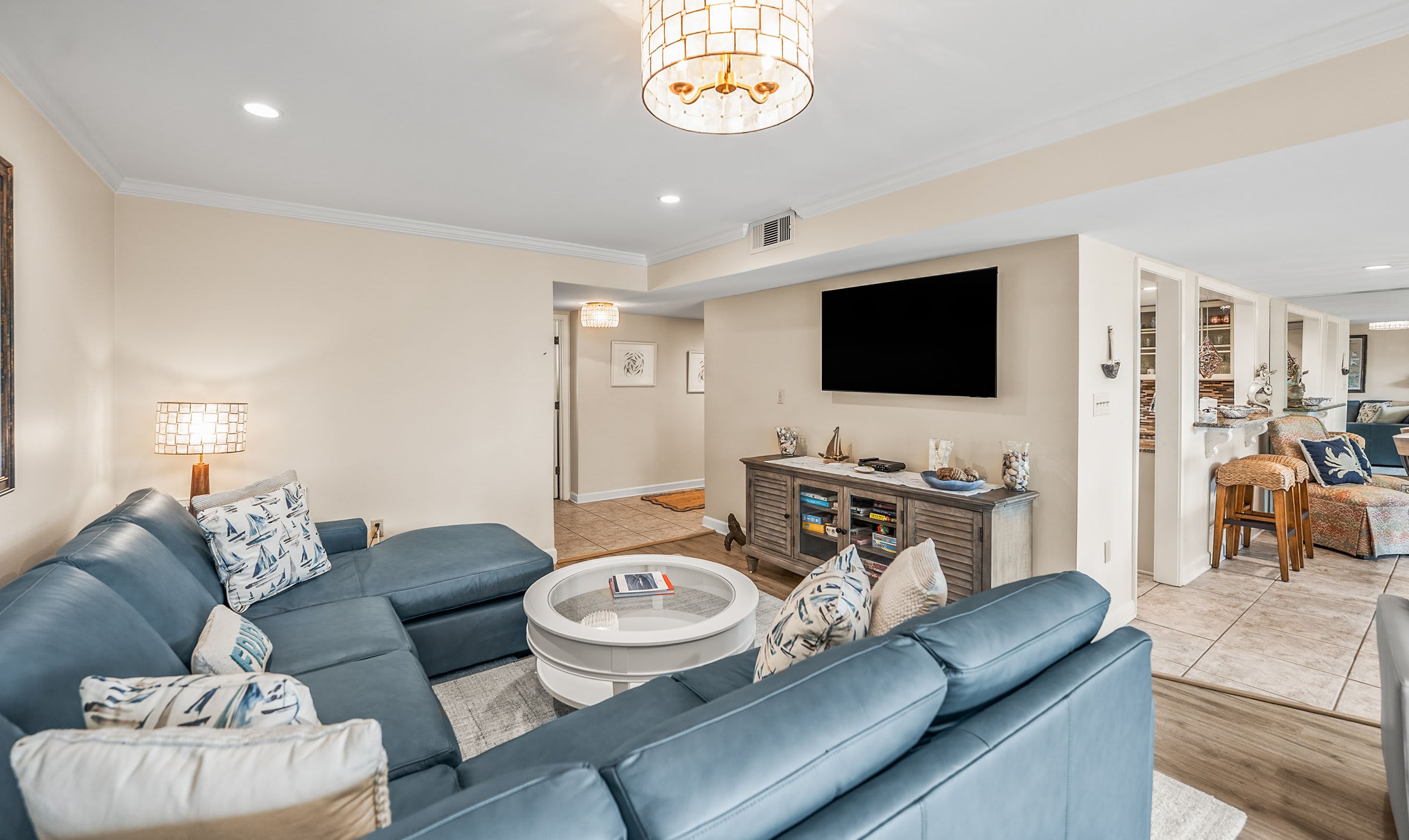 Comfortable living room 