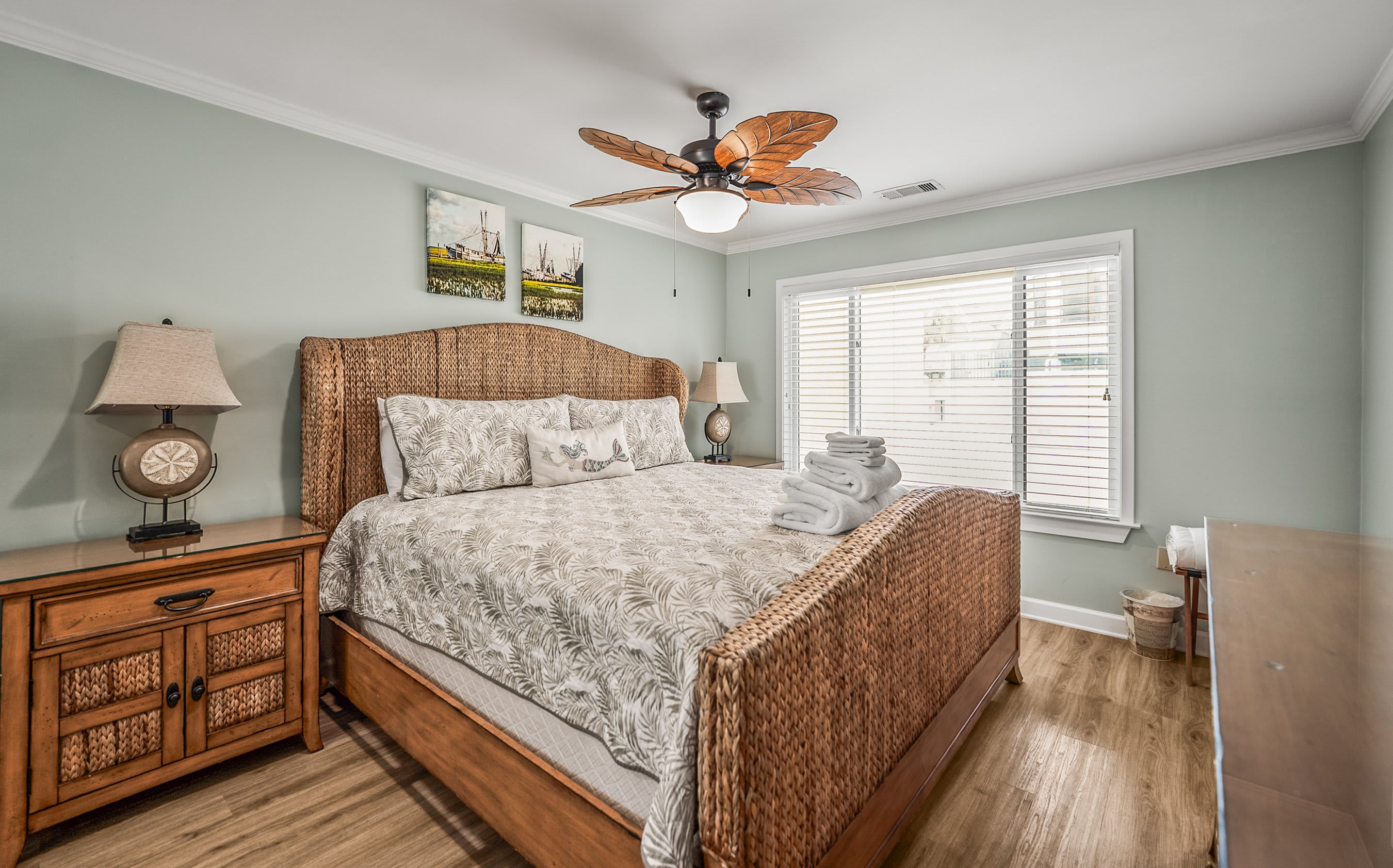Primary bedroom with en suite bathroom
