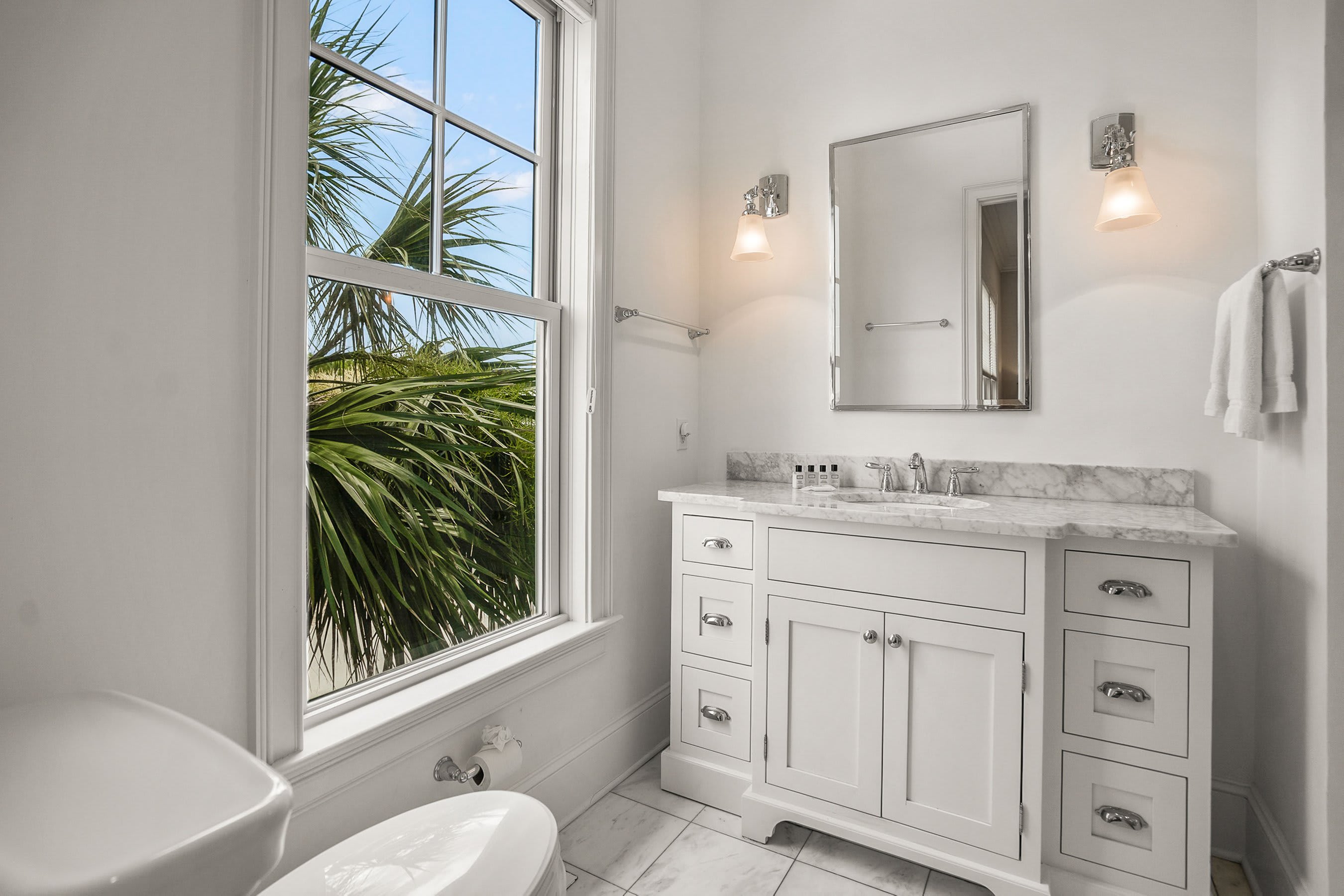 Guest Bedroom En Suite Bathroom with Shower