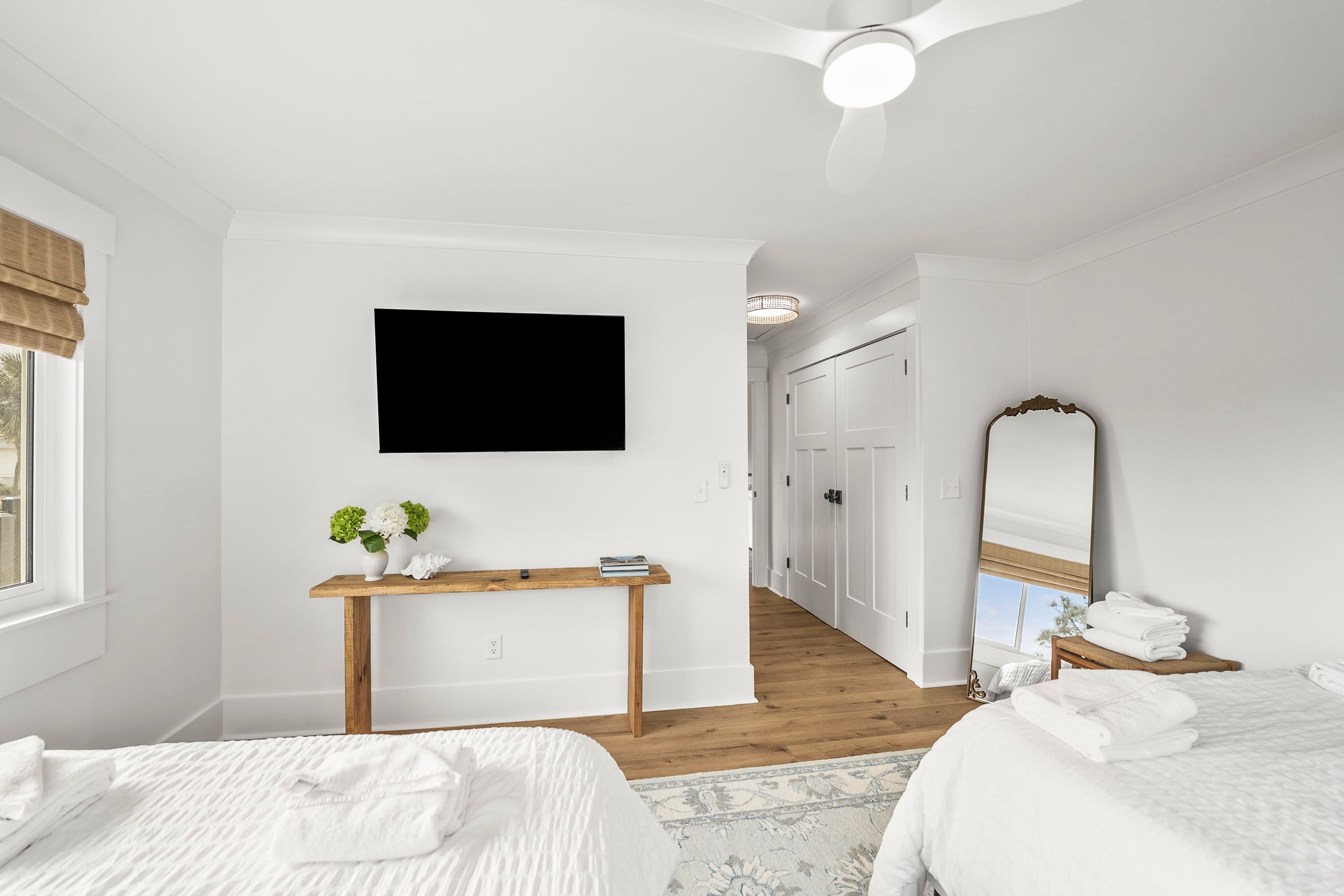 2 Queen Beds with Ensuite 