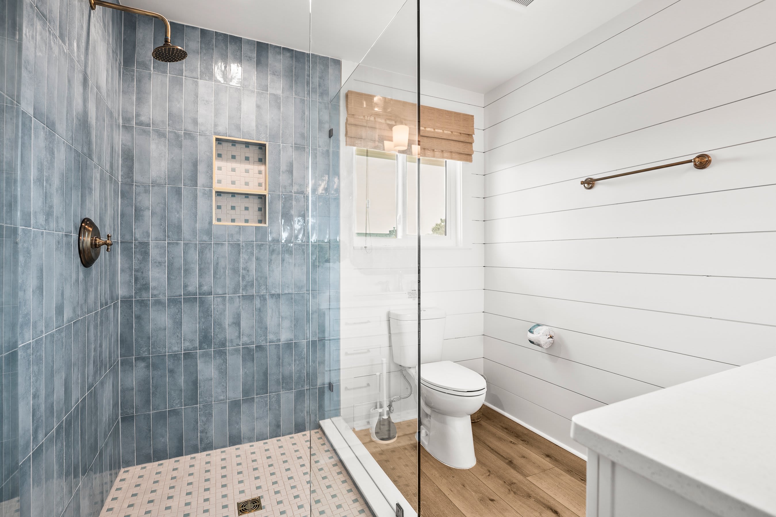 Ensuite with 2 Queen Beds