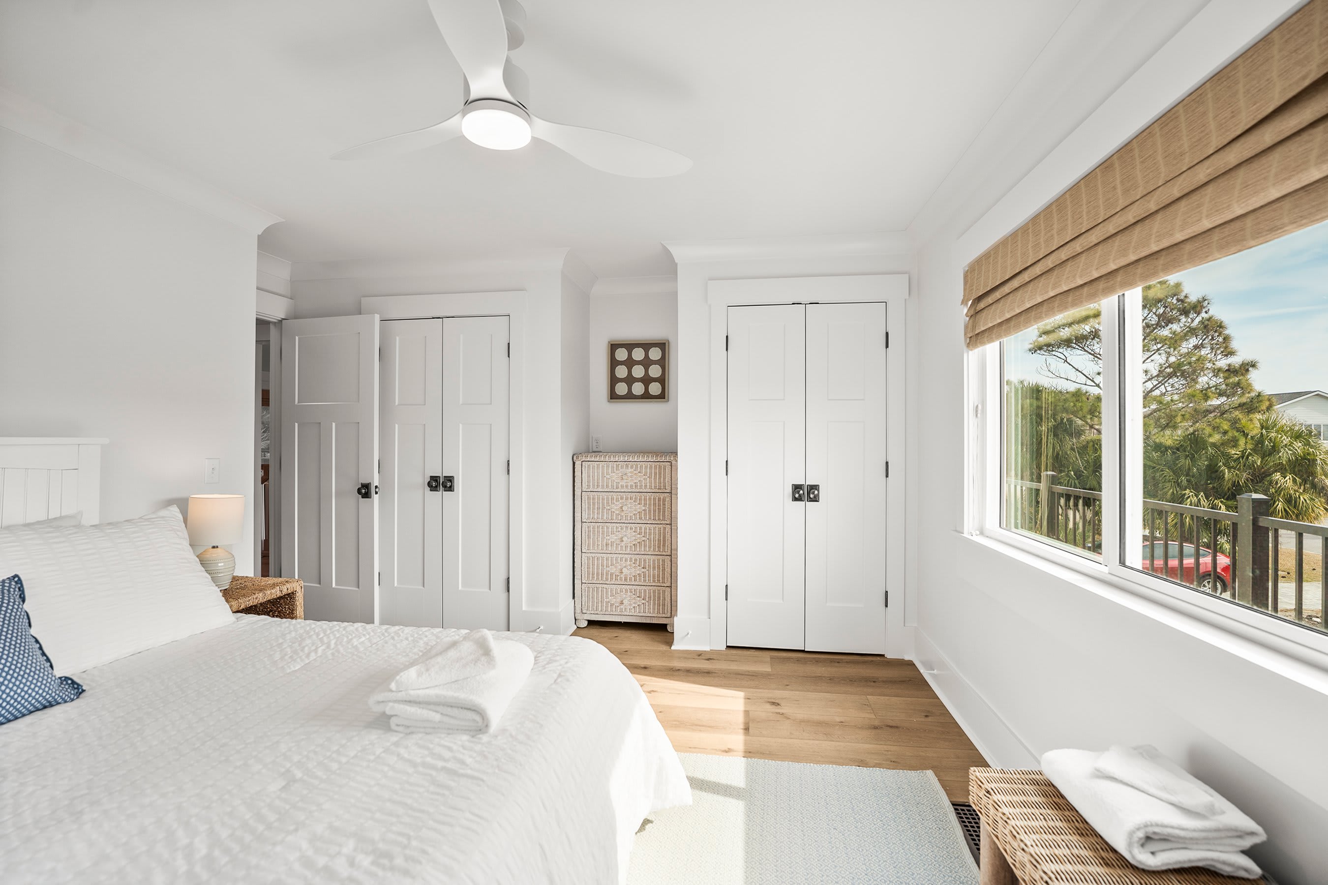 King Bed with Trundle 