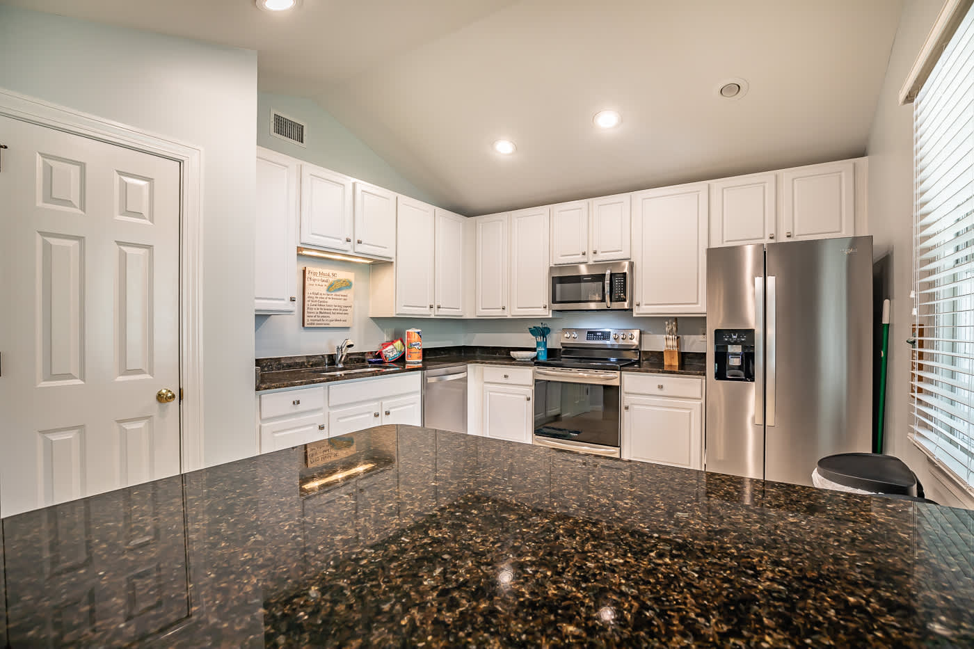 Kitchen with Island Bar