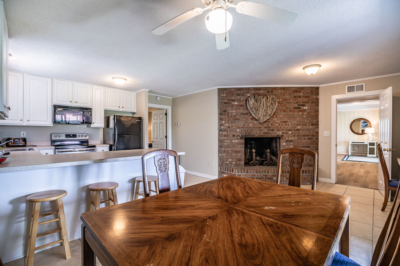 Dining Area/Kitchen in Ground Floor Apartment