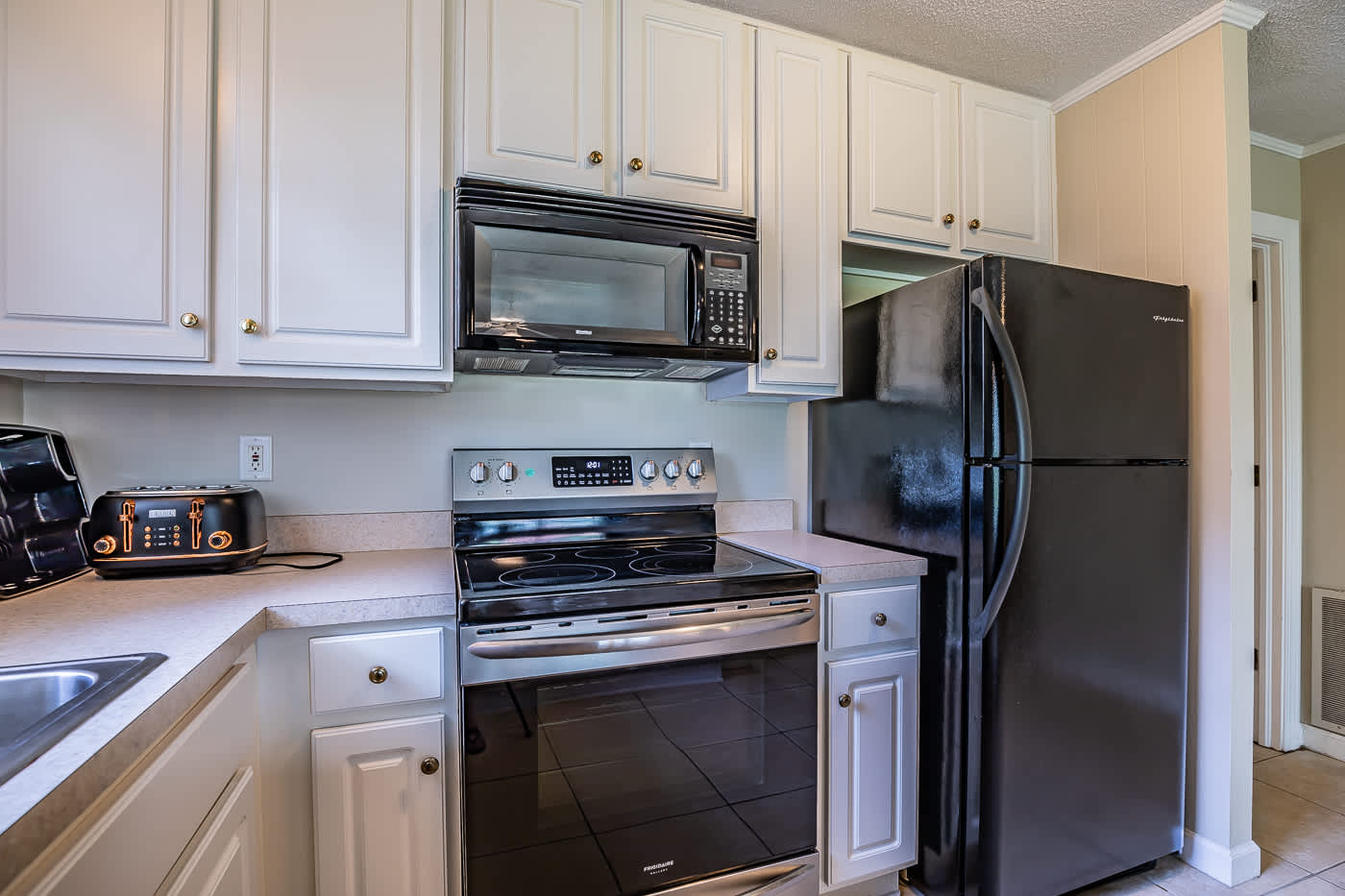 Kitchen in Ground Floor Apartment
