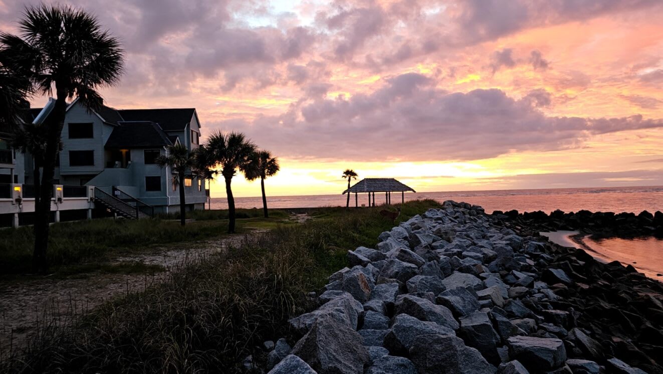 661 Newhaven | Photo 47