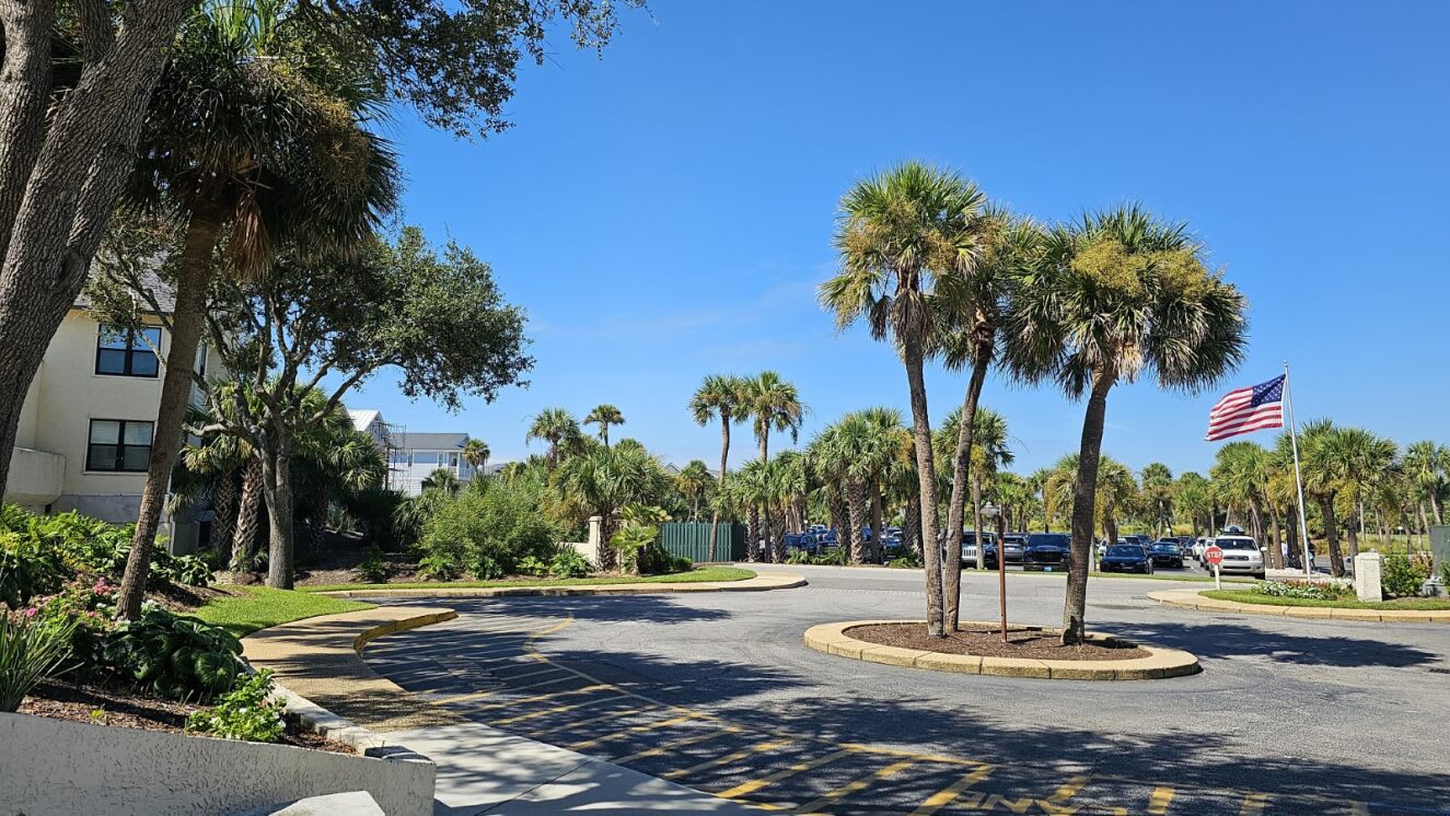 661 Newhaven | Photo 50