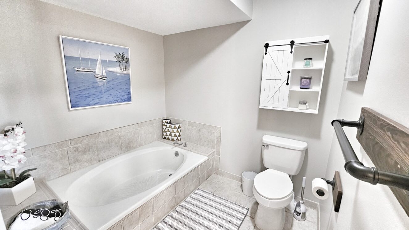 Second floor shared guest bathroom