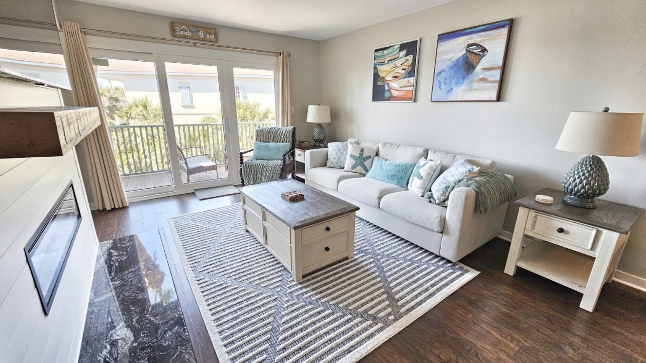 Spacious, comfortable living room