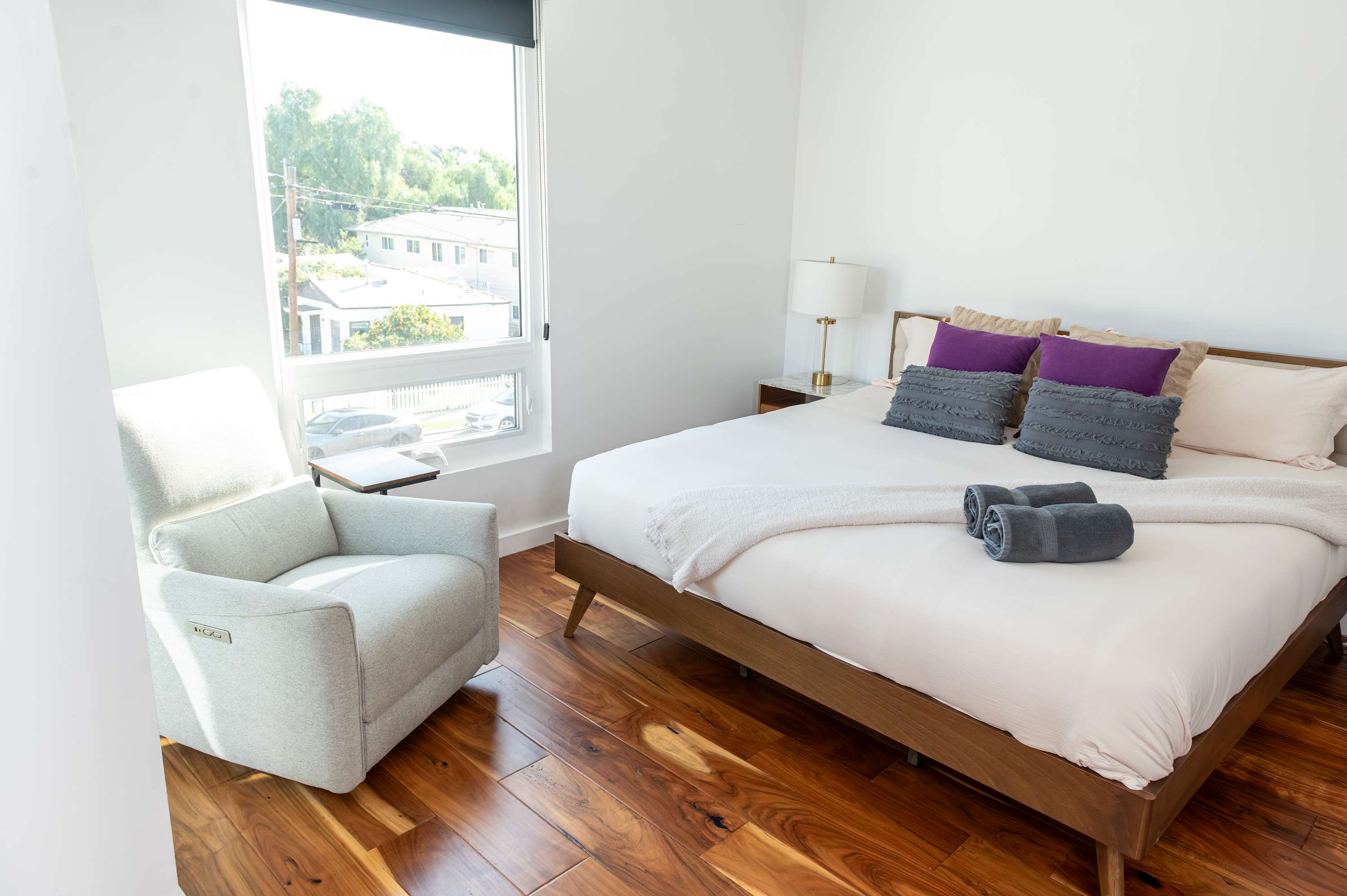 Chic Downtown SD Hub for Families and Friends 5