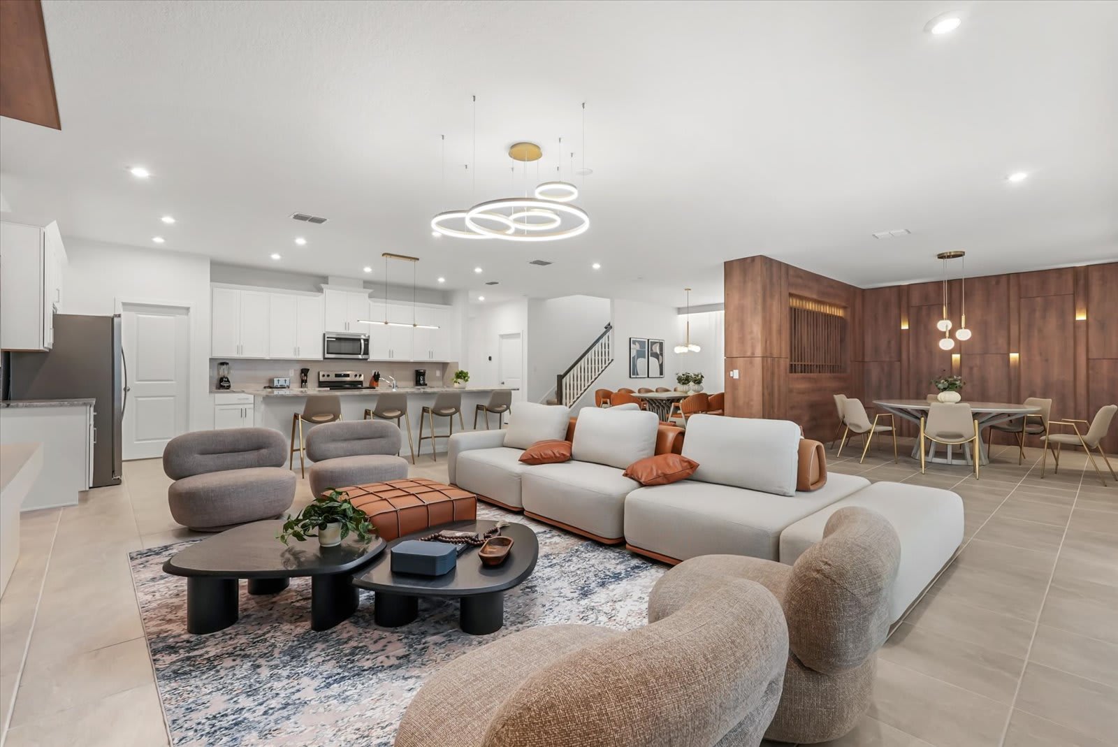 Themed pool home near Disney w/ game room