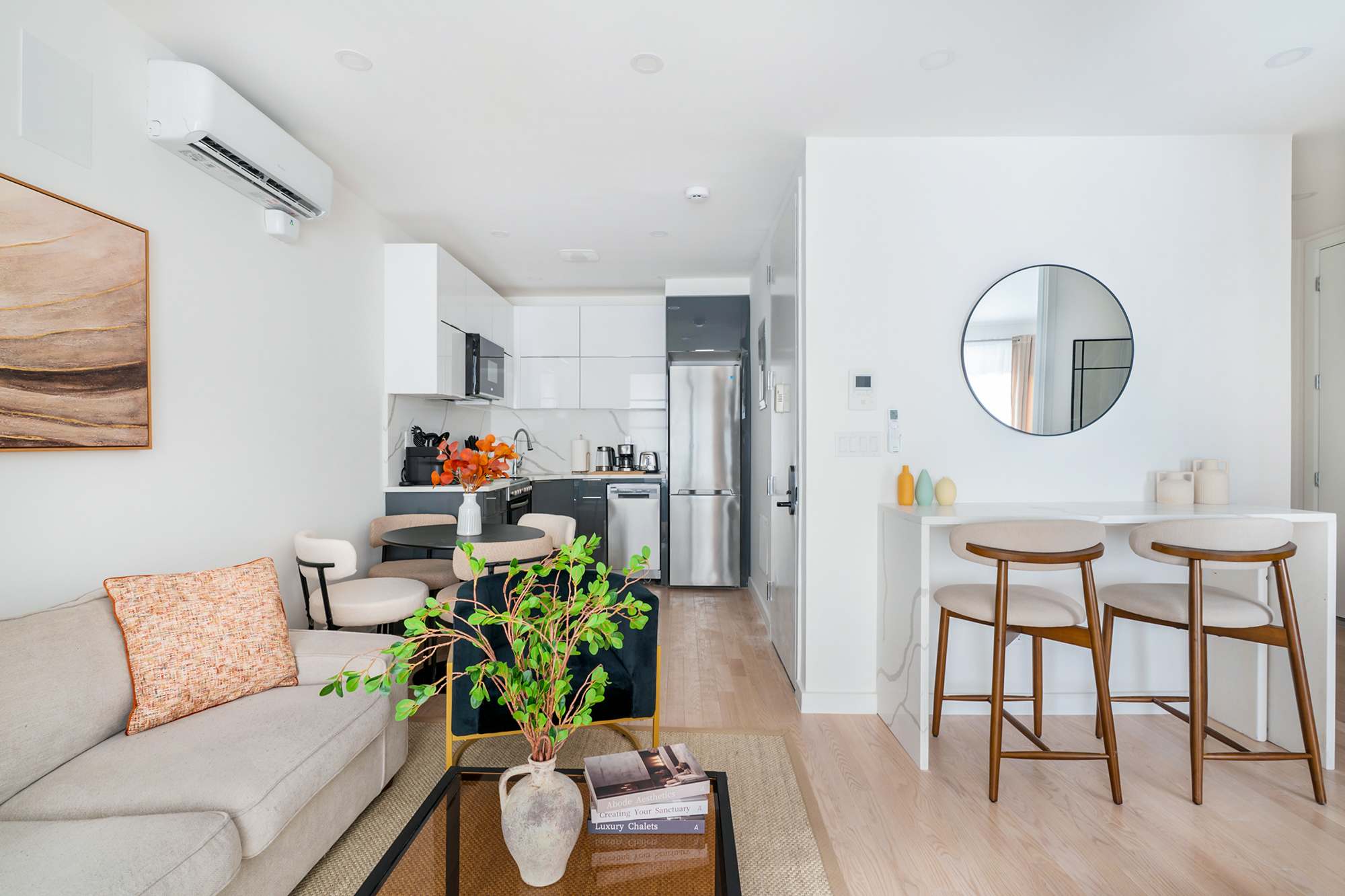 345-3A 2BR Newly Reno Prime UES WD in unit