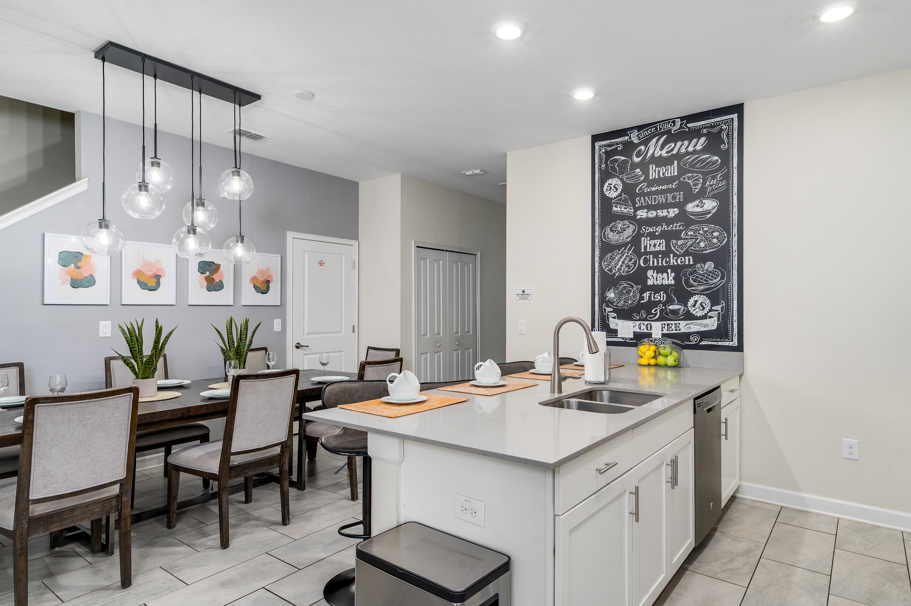 Large vacation home w/ pool access