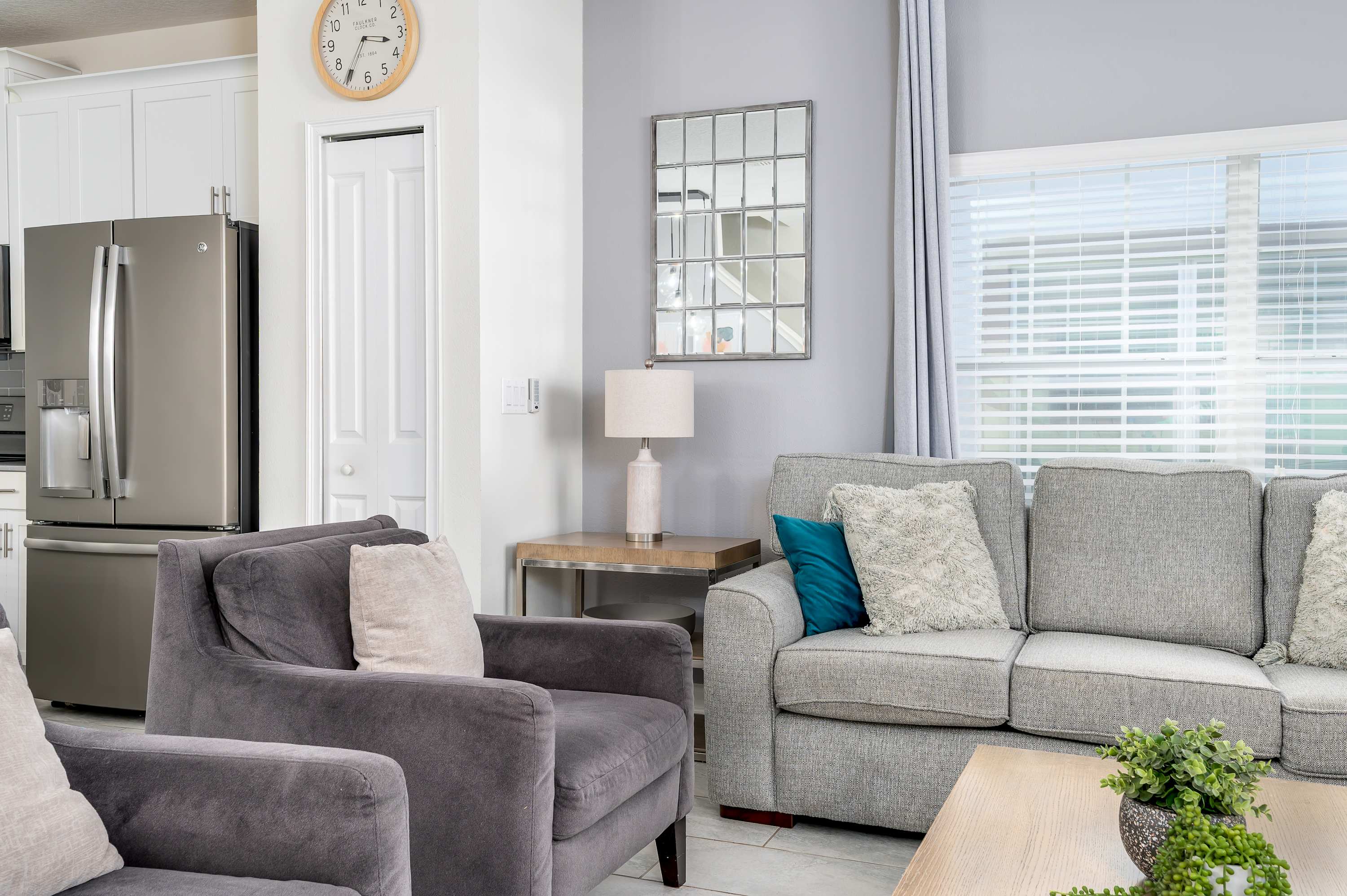 Large vacation home w/ pool access