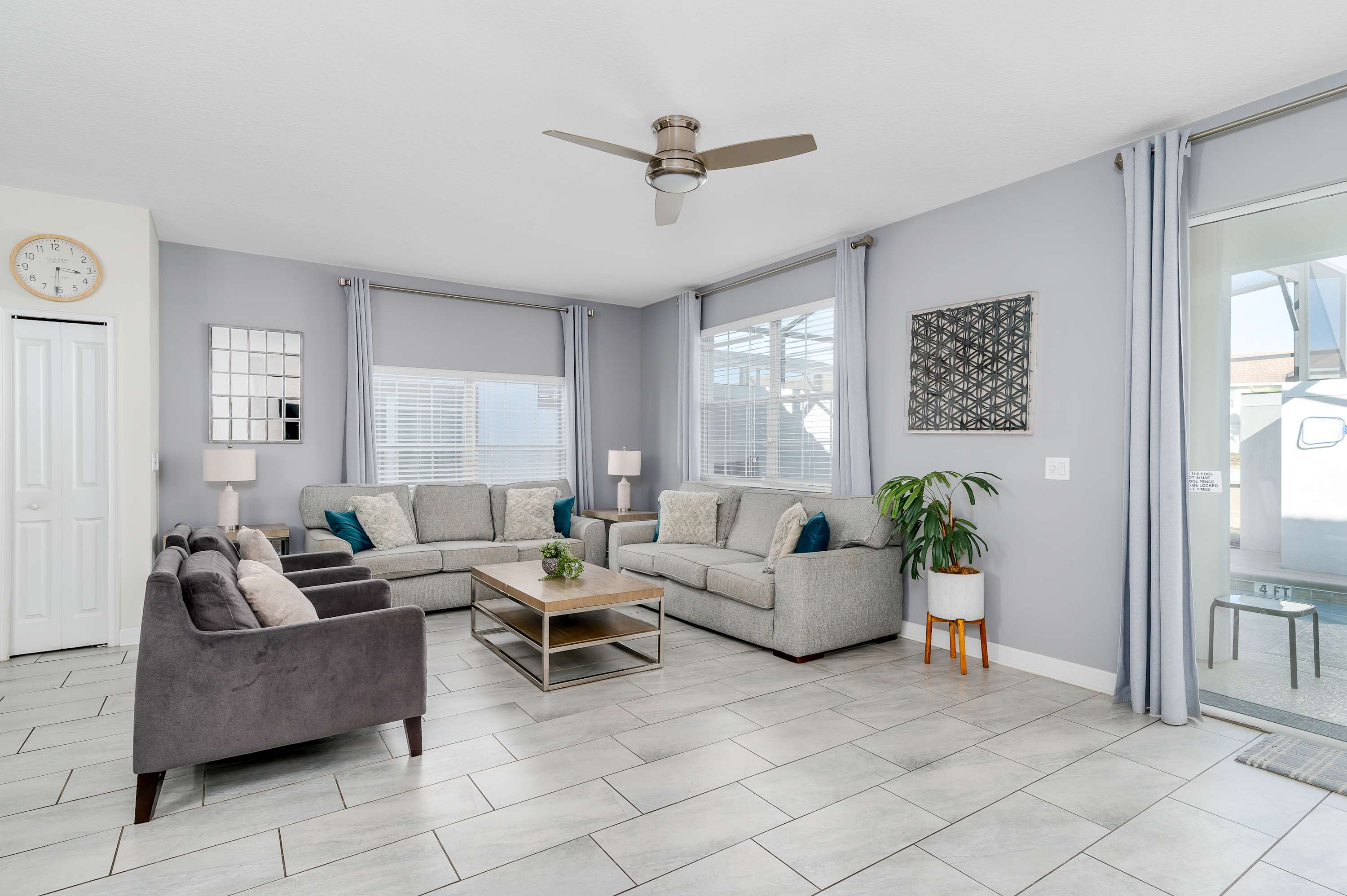 Large vacation home w/ pool access