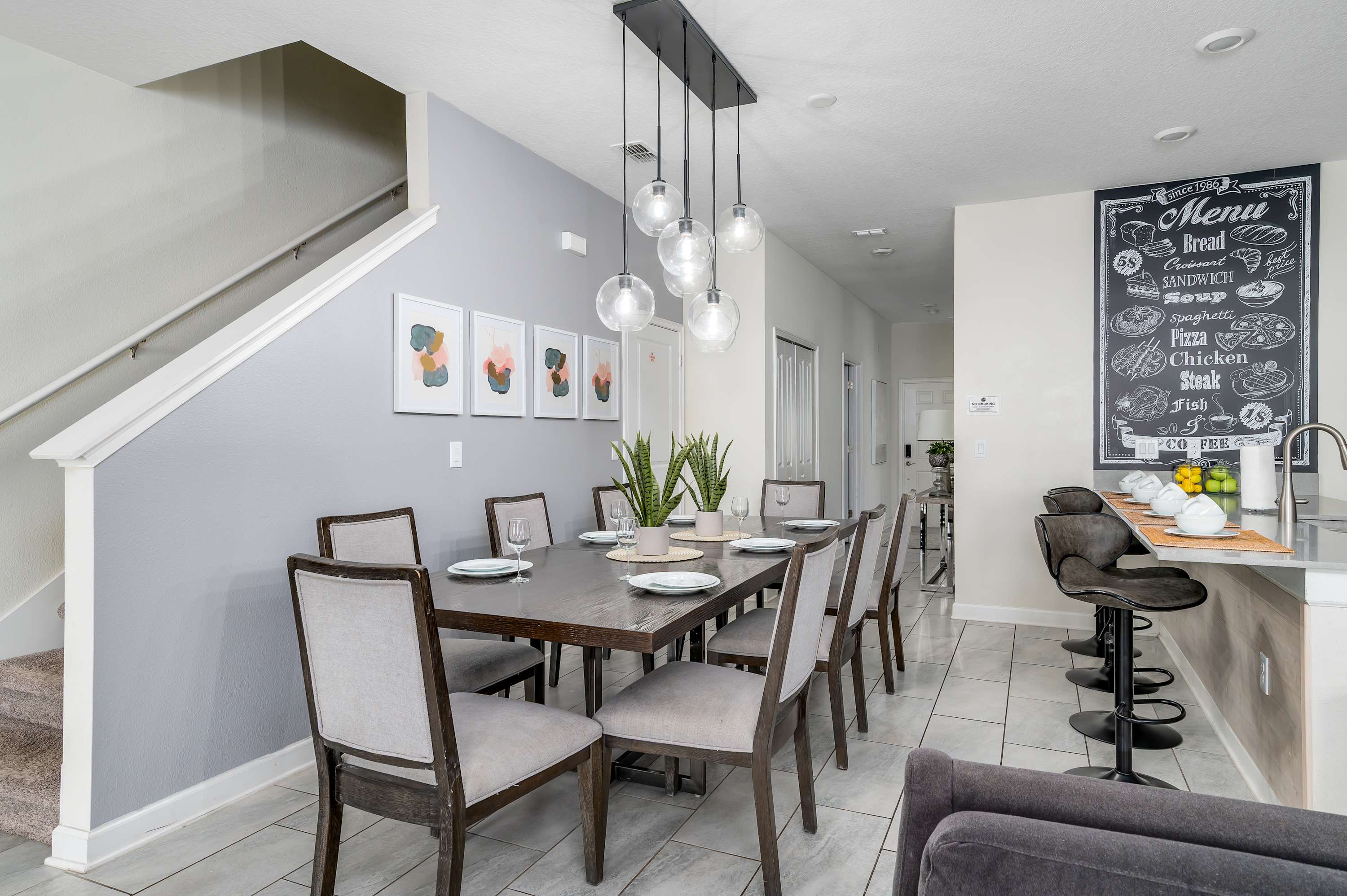 Large vacation home w/ pool access