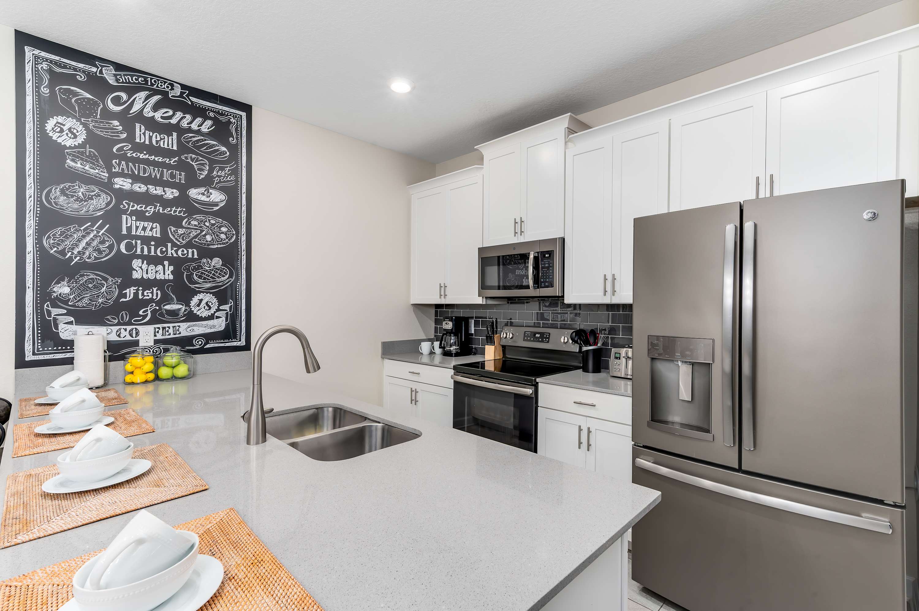 Large vacation home w/ pool access