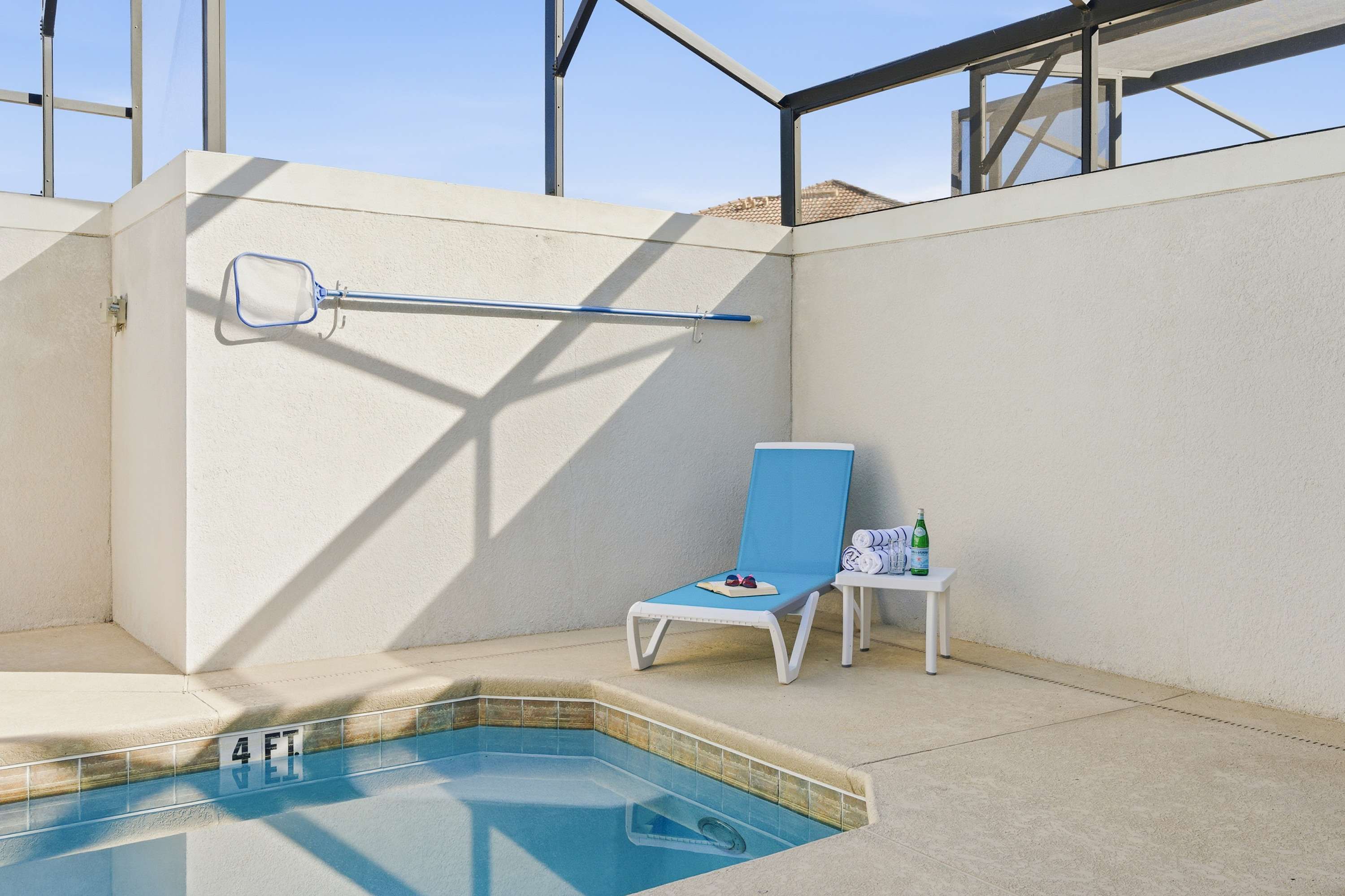 Large vacation home w/ pool access