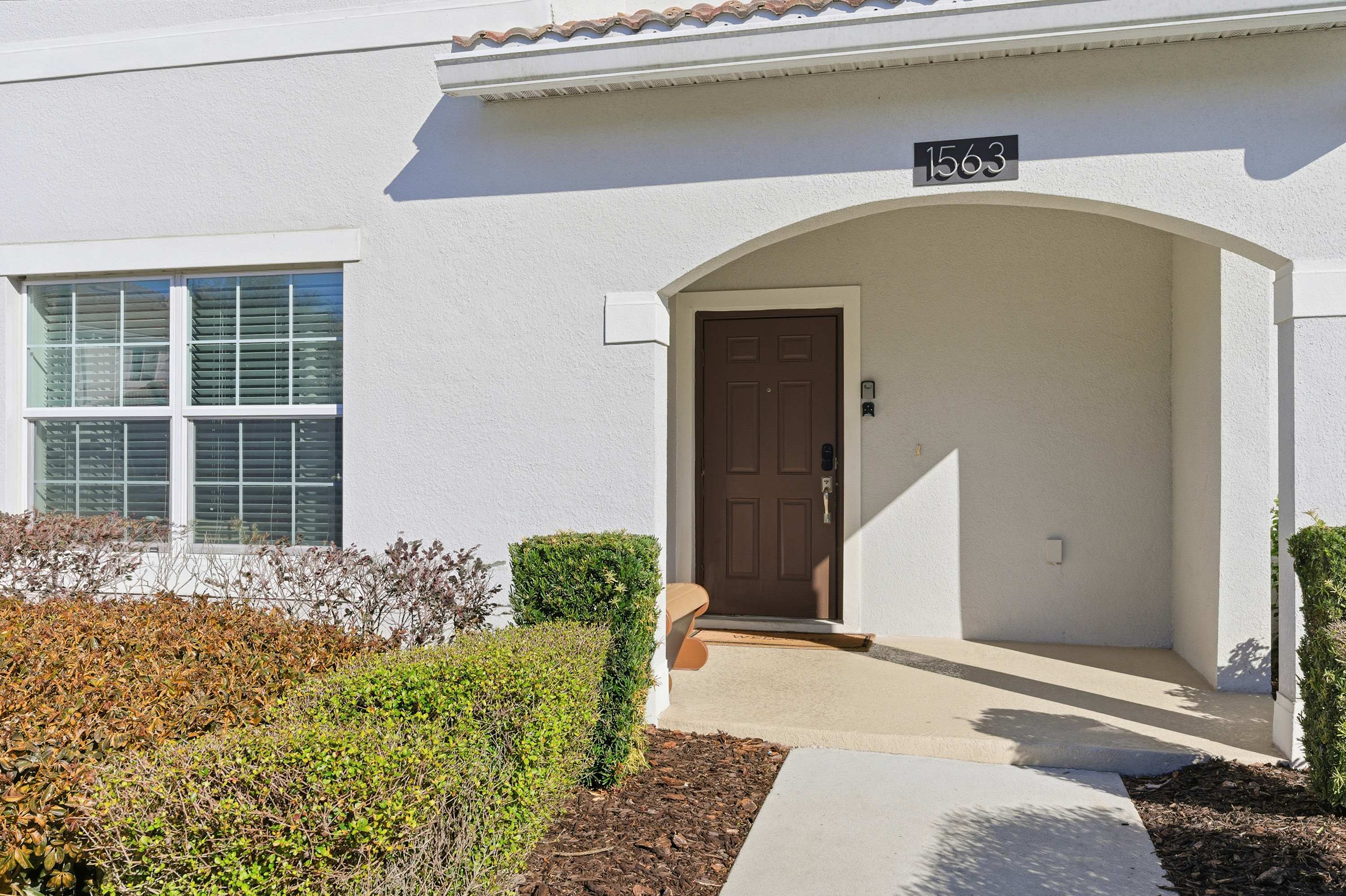 Large vacation home w/ pool access